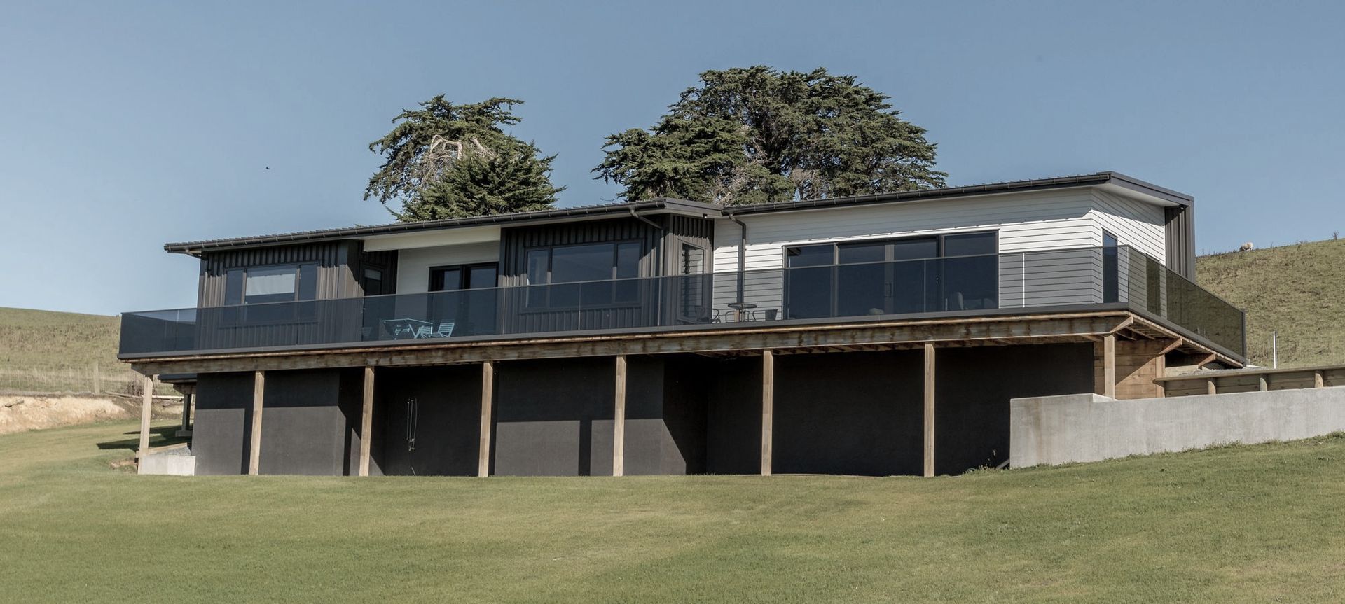 Nugget Point House banner