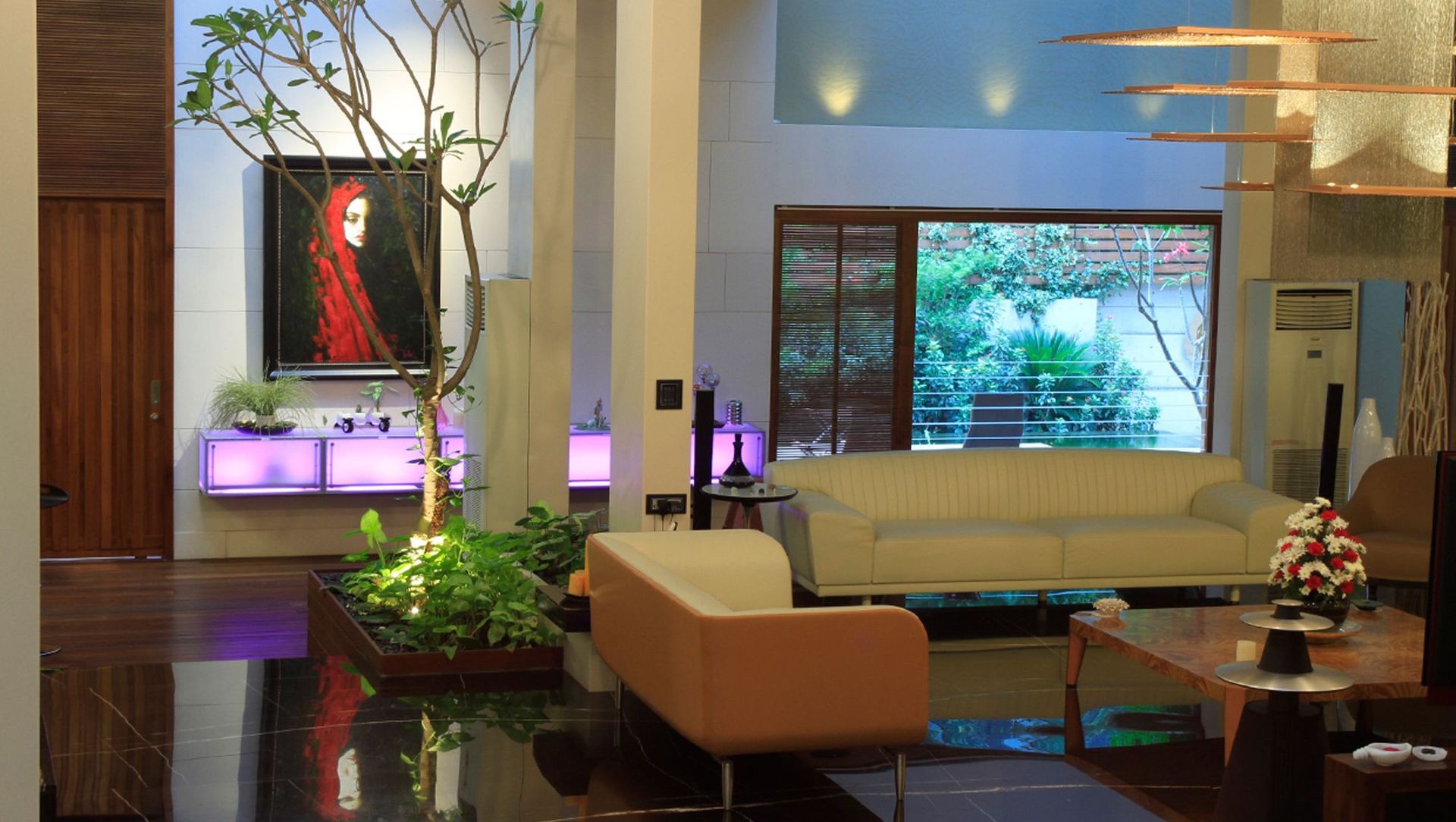 GR Residence banner