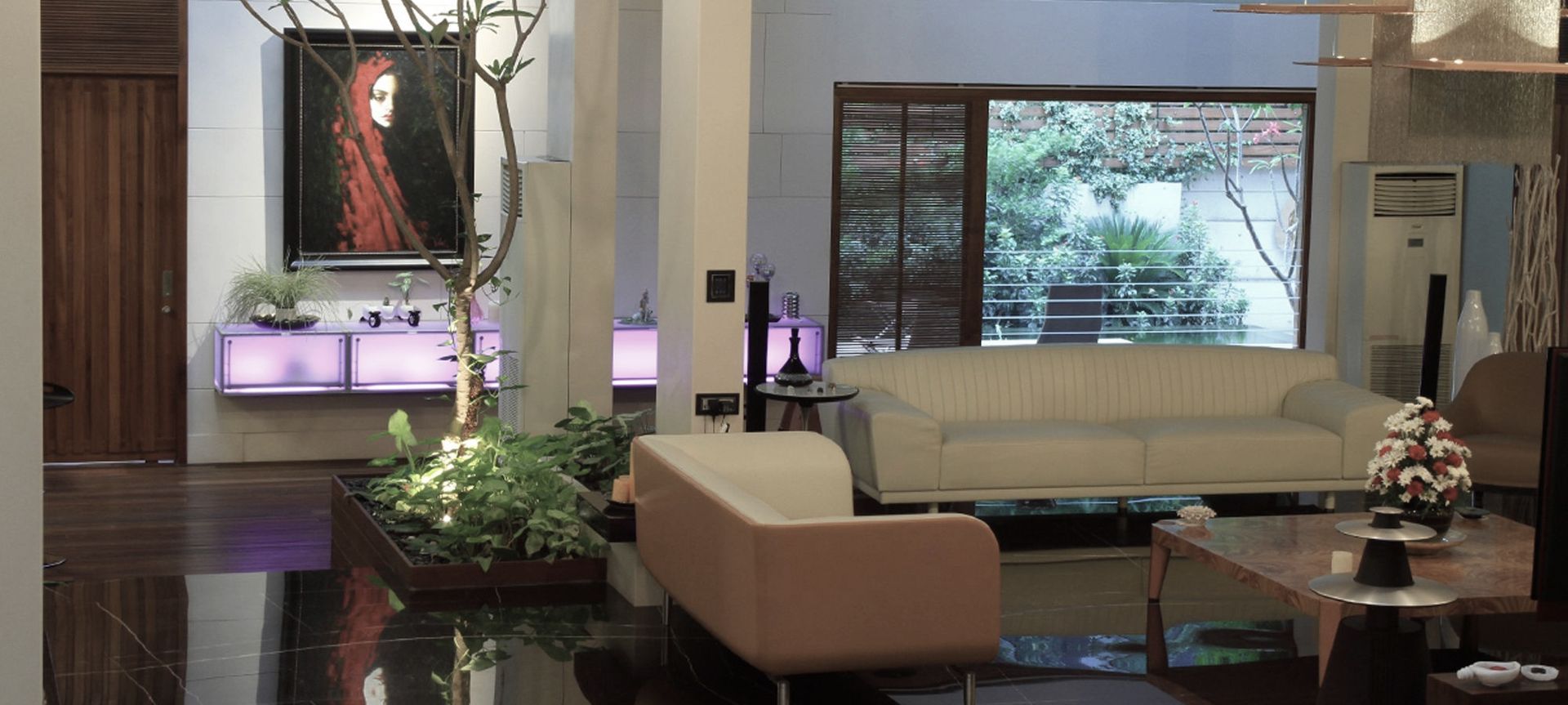 GR Residence banner