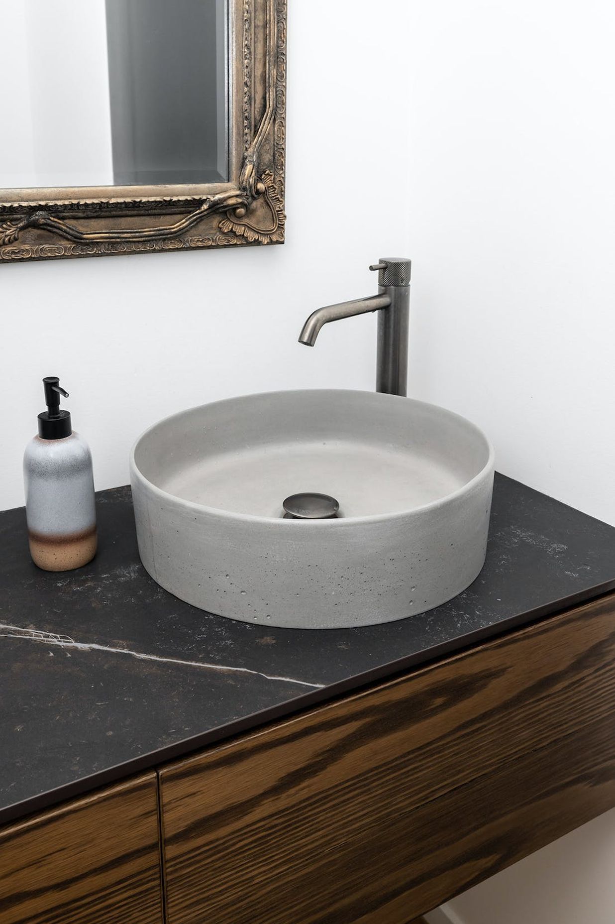Two Dekton Colours To Match Wood In Kitchens &amp; Bathrooms