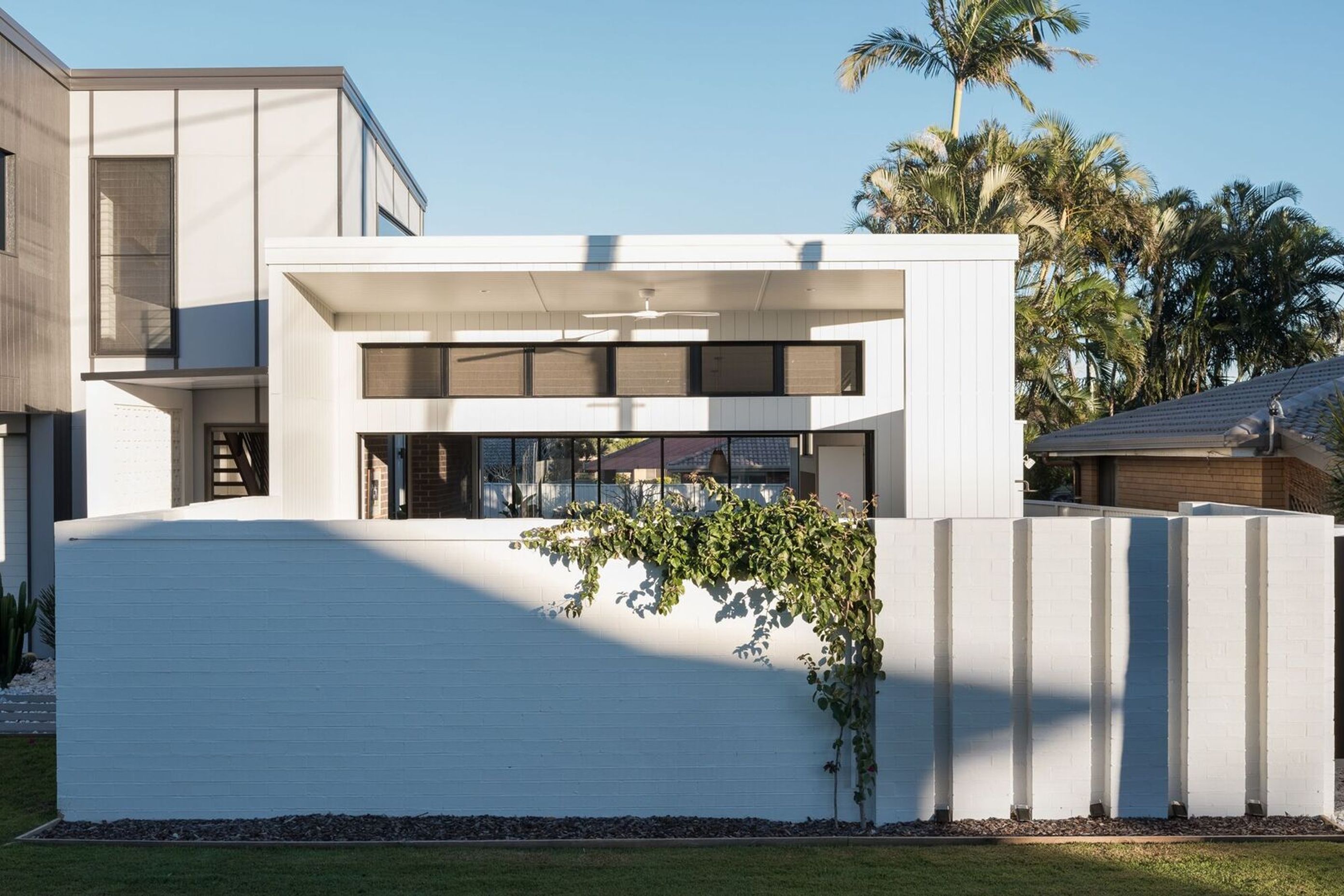 Happyness House