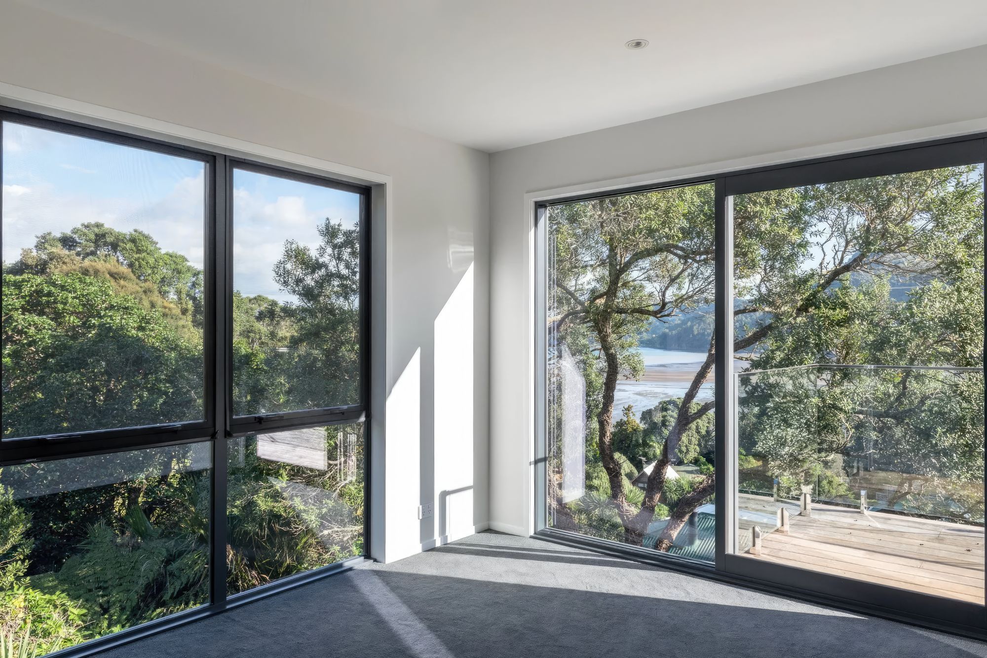 HUIA-8-gigapixel-standard-scale-200x.jpeg