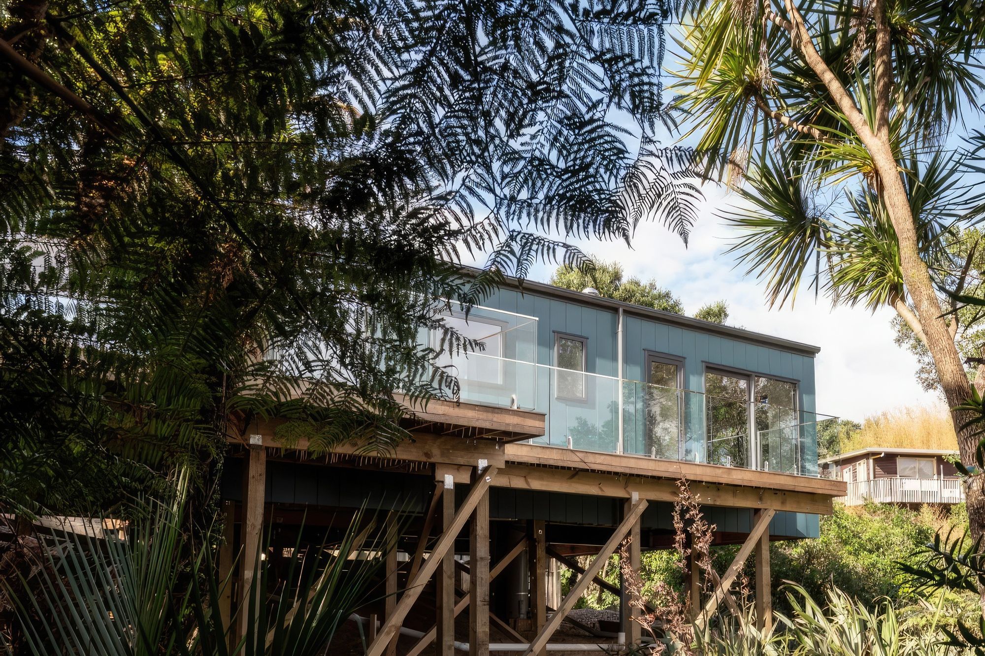 HUIA-9-960x641-gigapixel-standard-scale-200x.jpeg