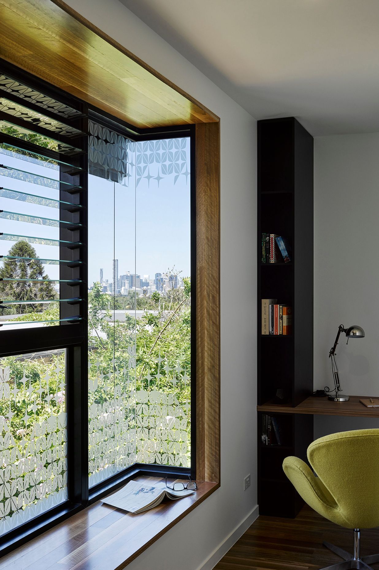 Photography: Christopher Frederick Jones, Roger D’Souza and Cathy Schusler | Bay windows have been designed to take maximum advantage of the city views while offering protection from the sun through automatically controlled venetian blinds.