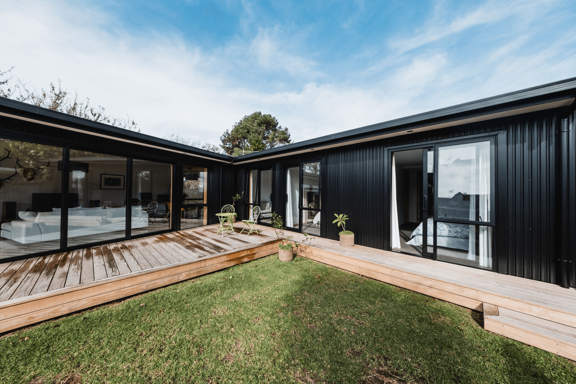 House & Minor