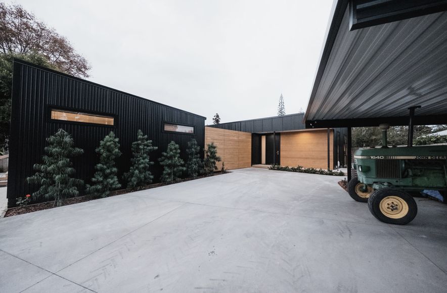 House & Minor