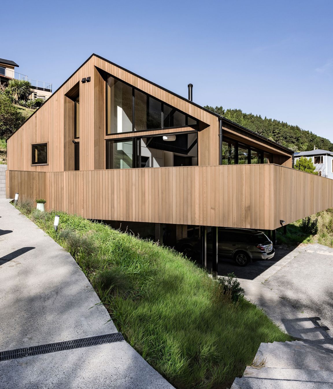 Harbour-View-Cabin-Entry-Path-Stephen-Goodenough.jpg