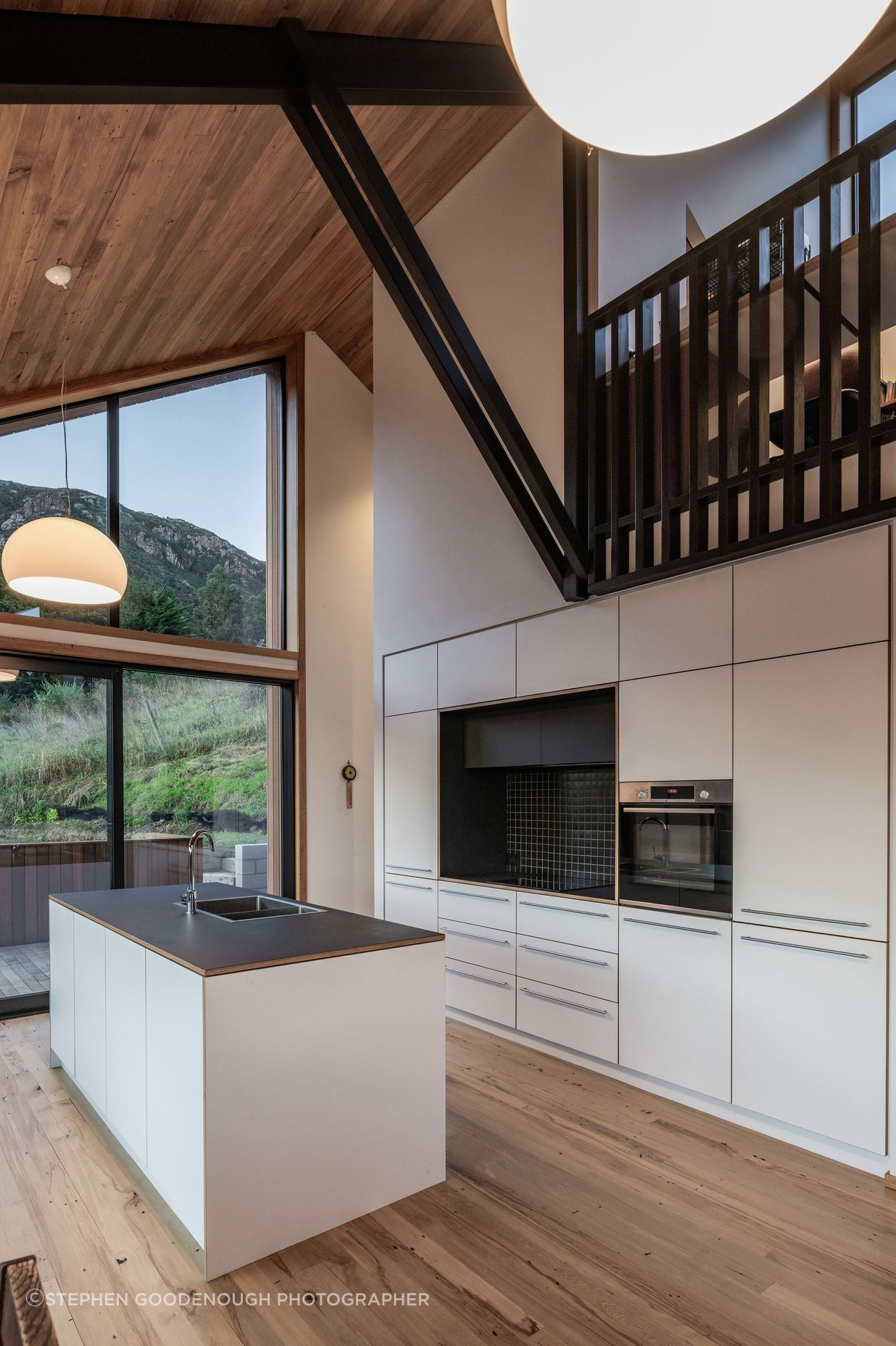 Harbour-View-Cabin-Kitchen-Mezzanine-Stephen-Goodenough.jpg