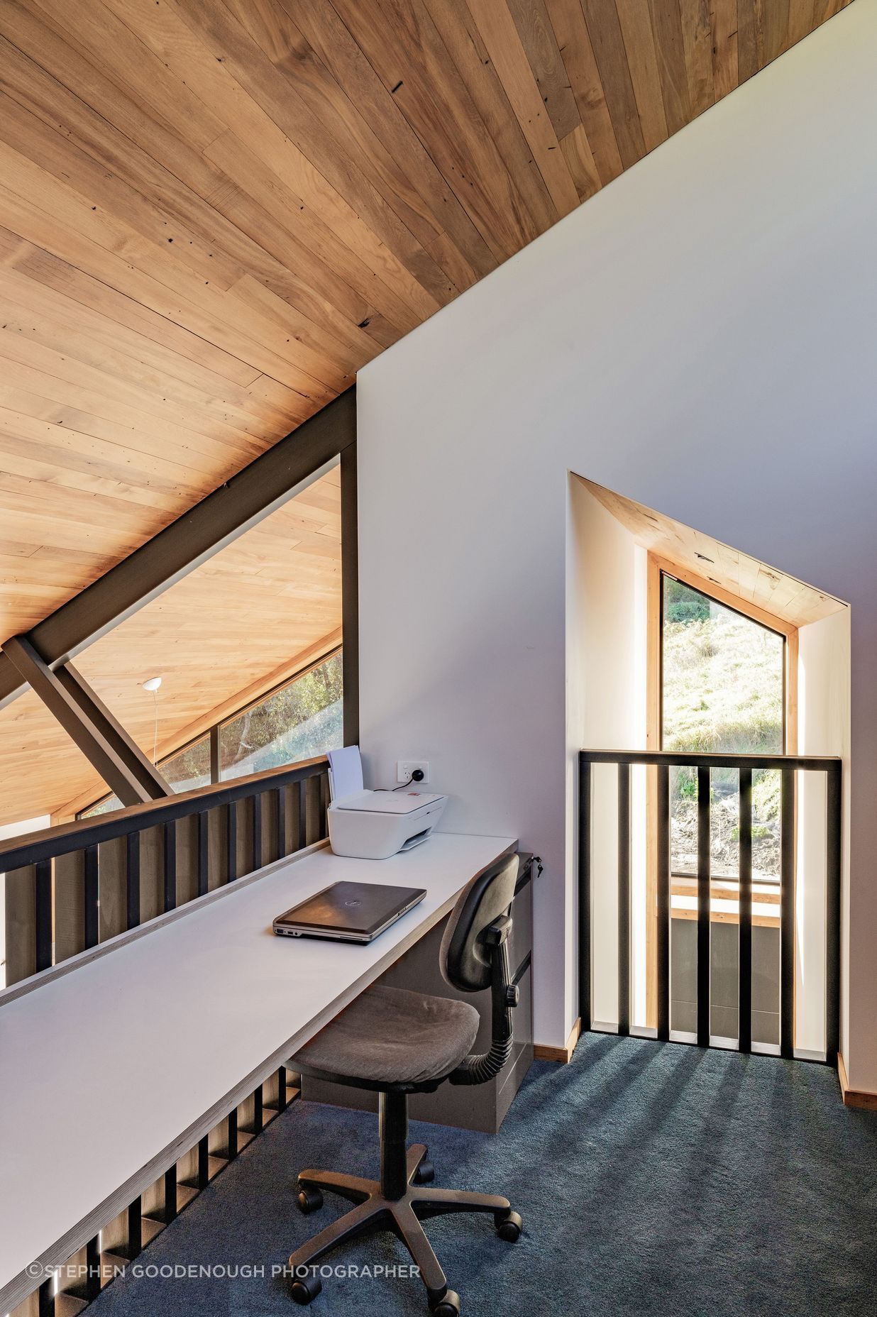 Harbour-View-Cabin-Mezzanine-Office-Stephen-Goodenough.jpg