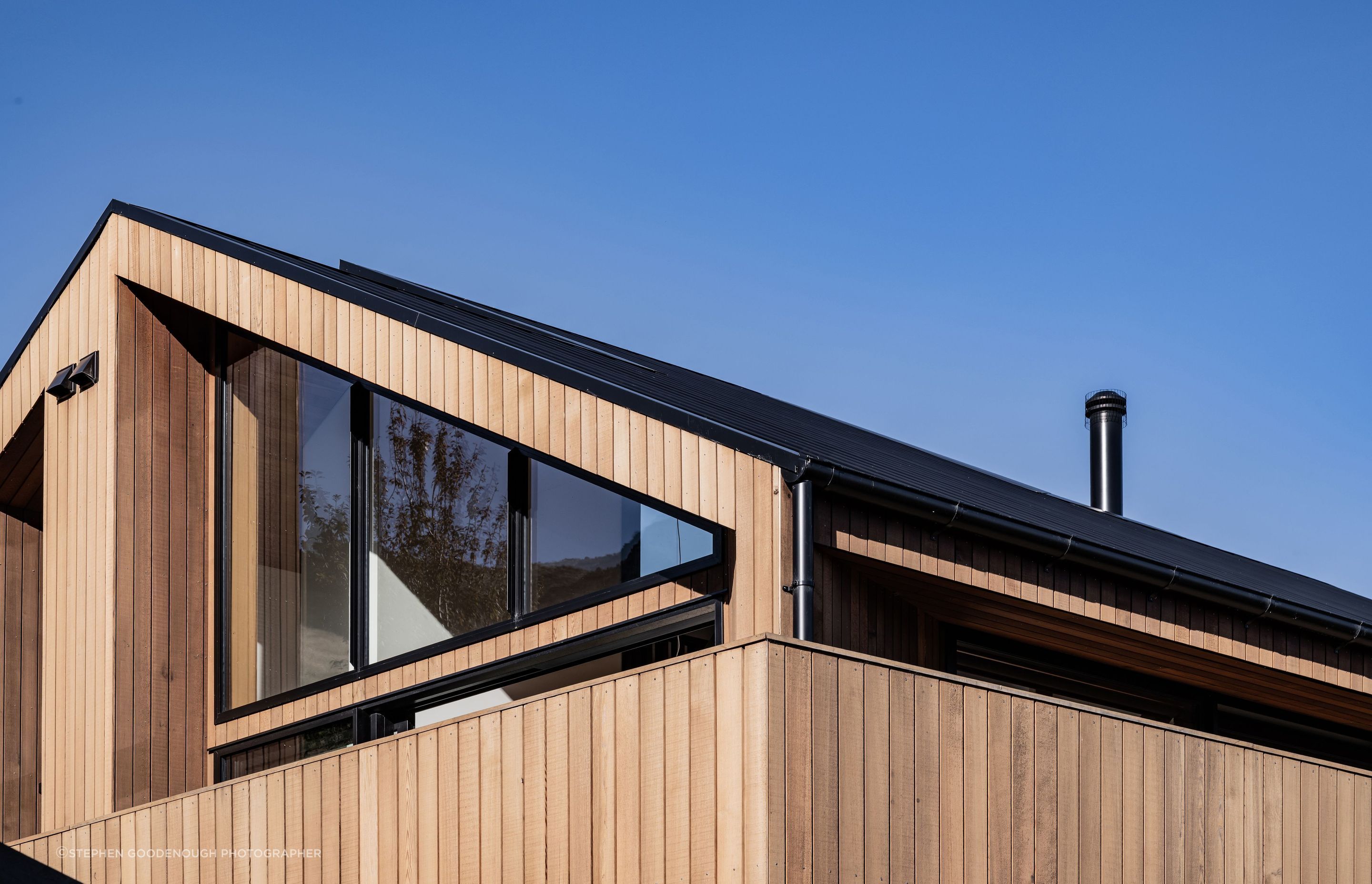 Harbour-View-Cabin-View-Over-Deck-Edge-Stephen-Goodenough.jpg