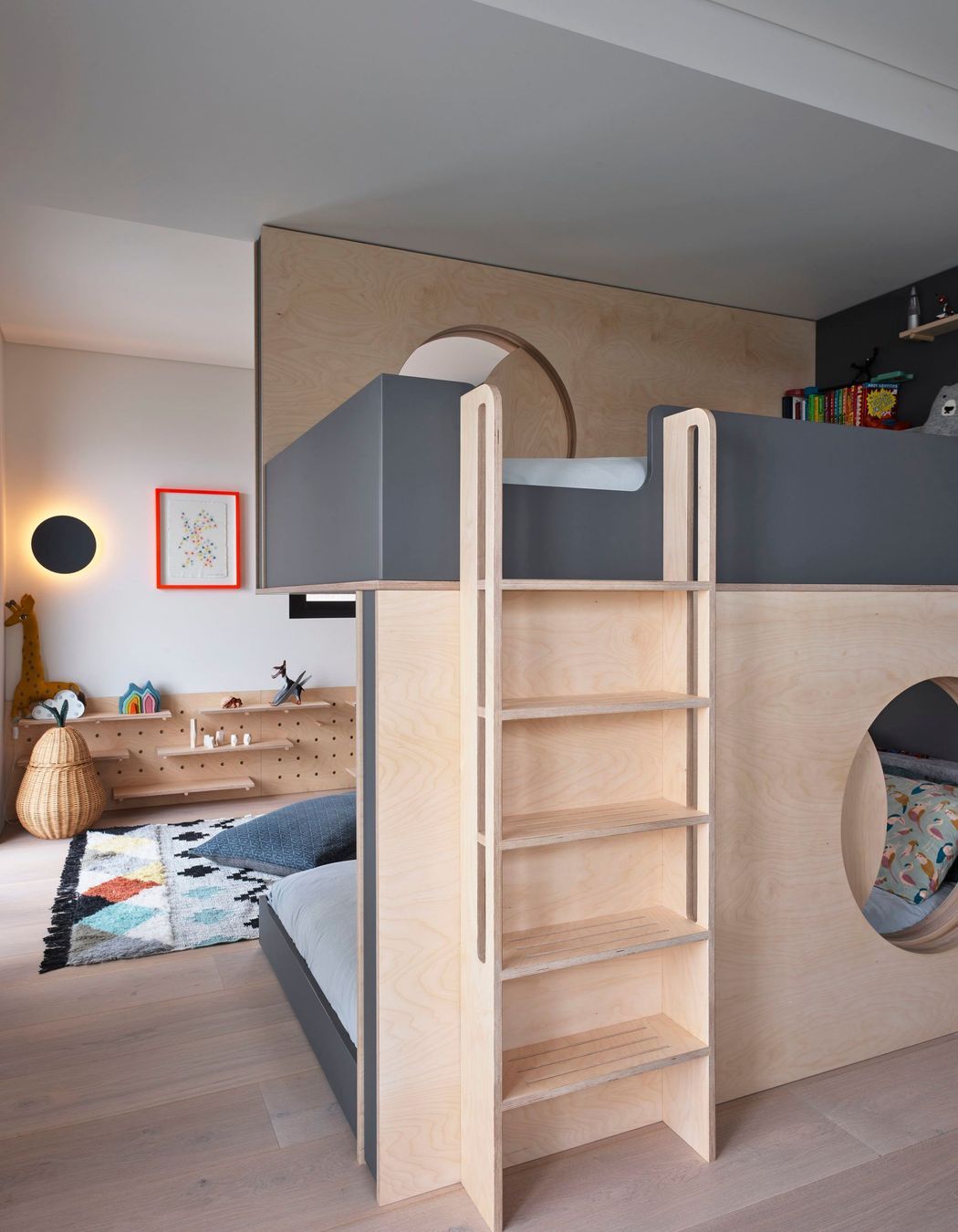 Edge House