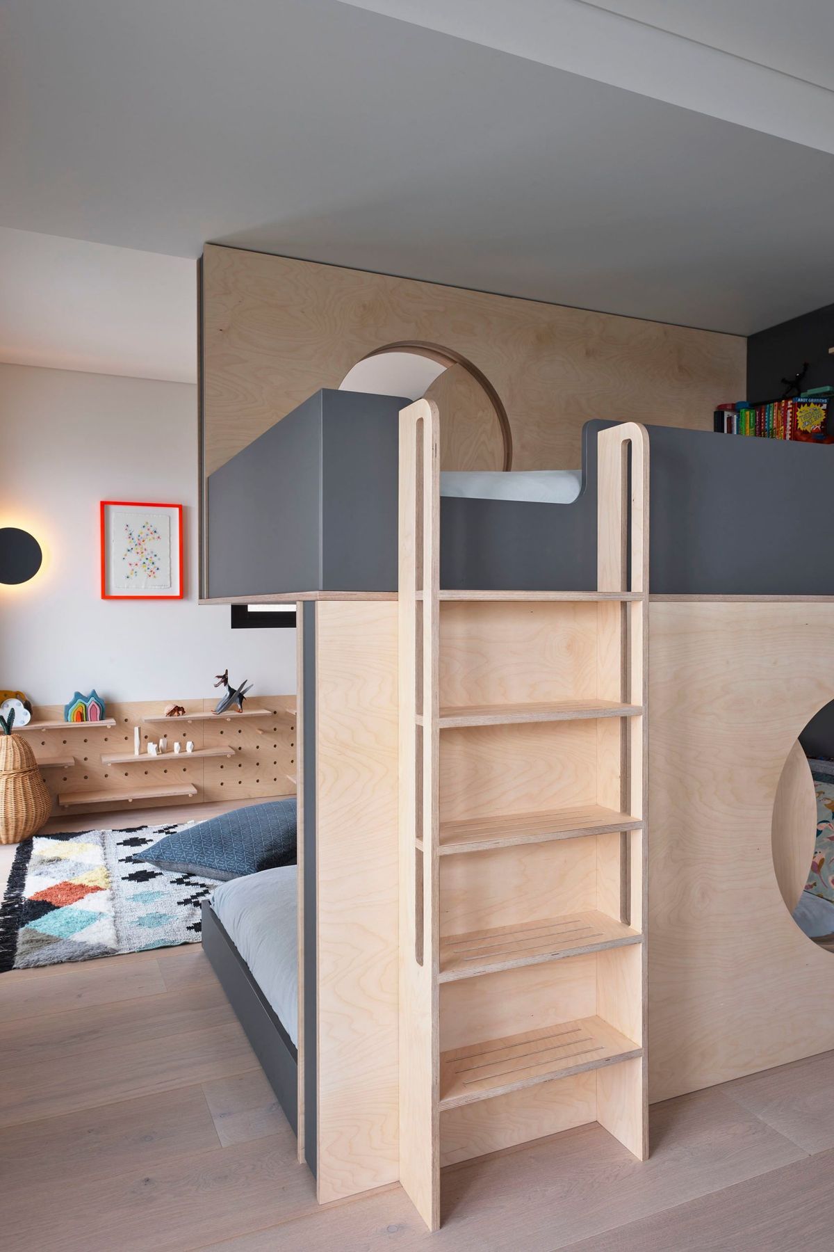 Edge House