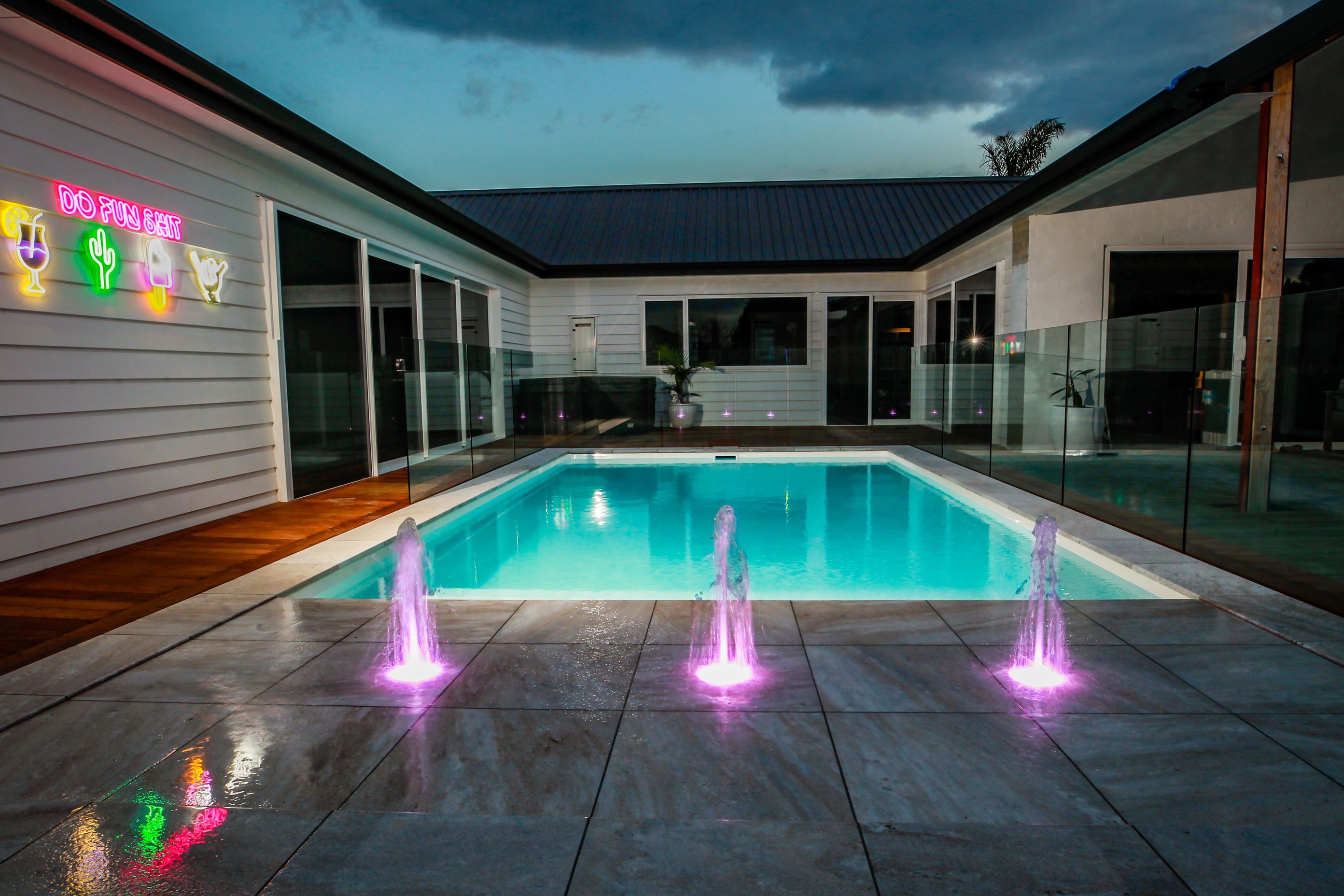 Hawkesbay Grandeur