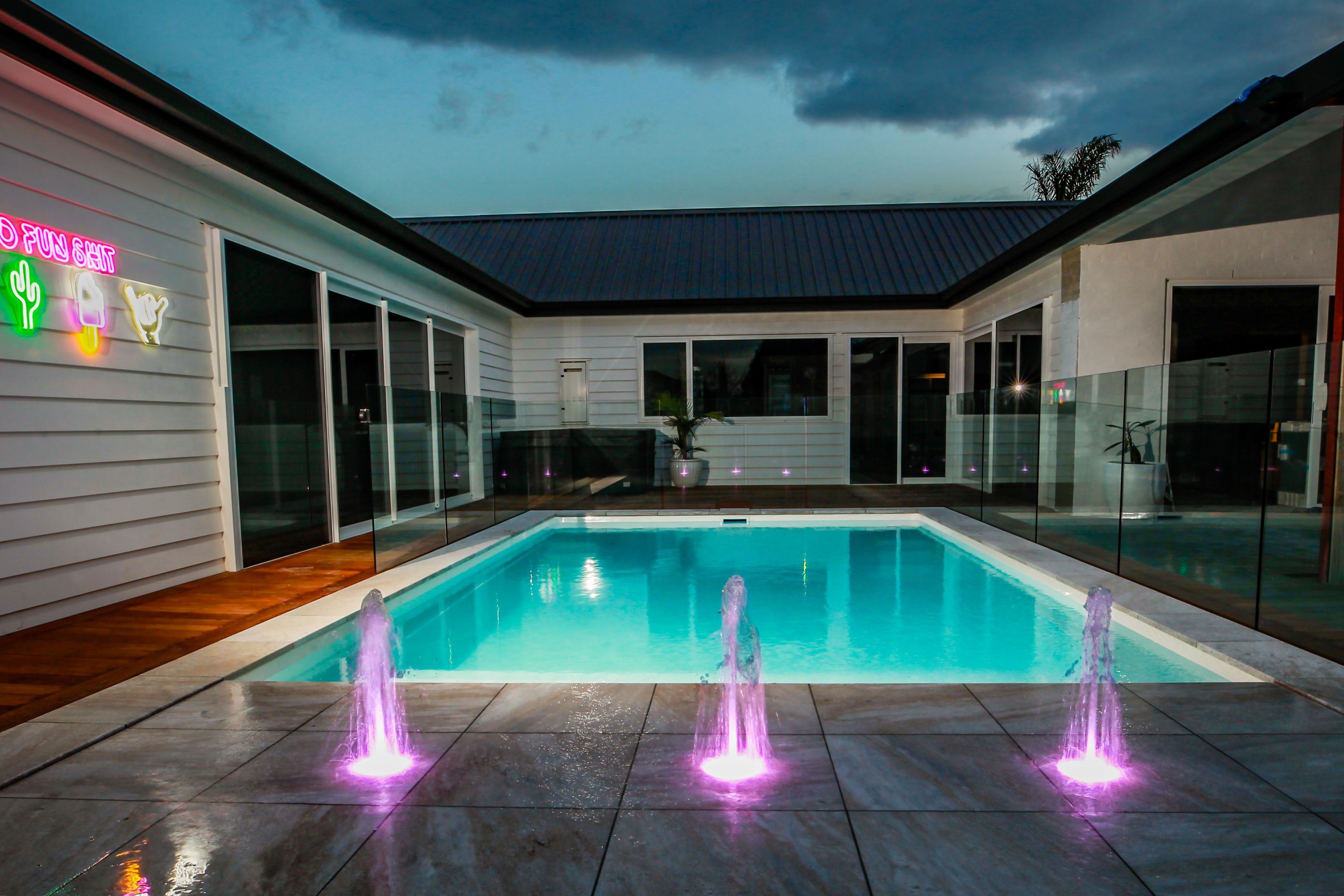 Hawkesbay Grandeur