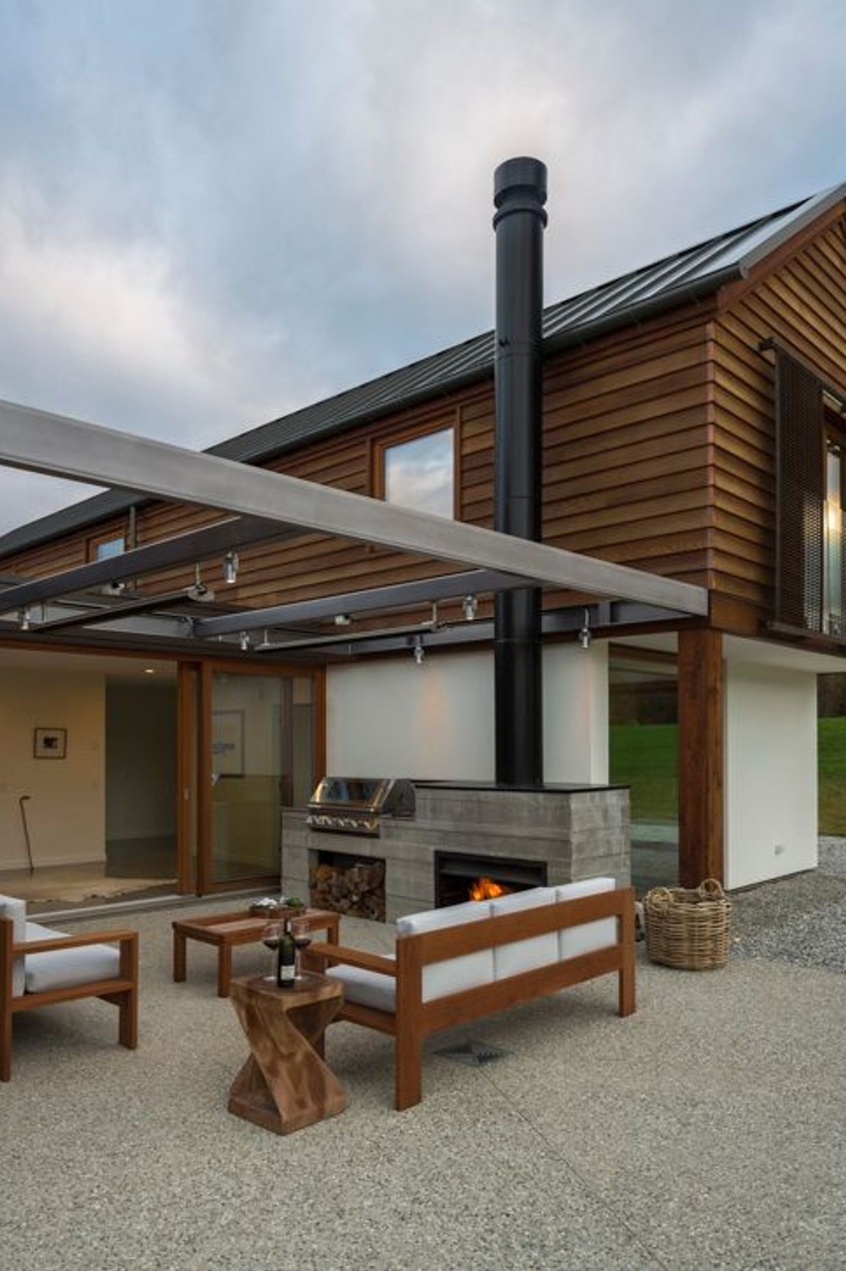 Hawthorn "Contemporary Farm" House