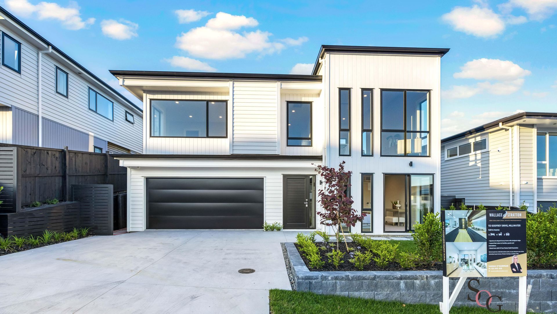 Godfrey Drive, Orewa banner