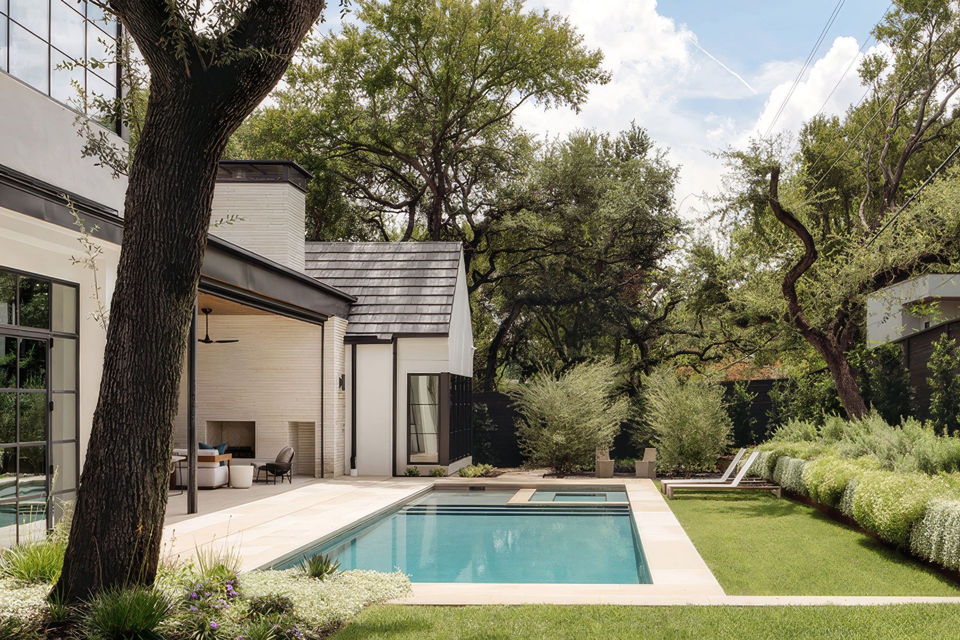 Hidden-Oaks-Modern-Mediterranean-ALIGN-Austin-Architects-13-upscaled-by-Replicate.jpg