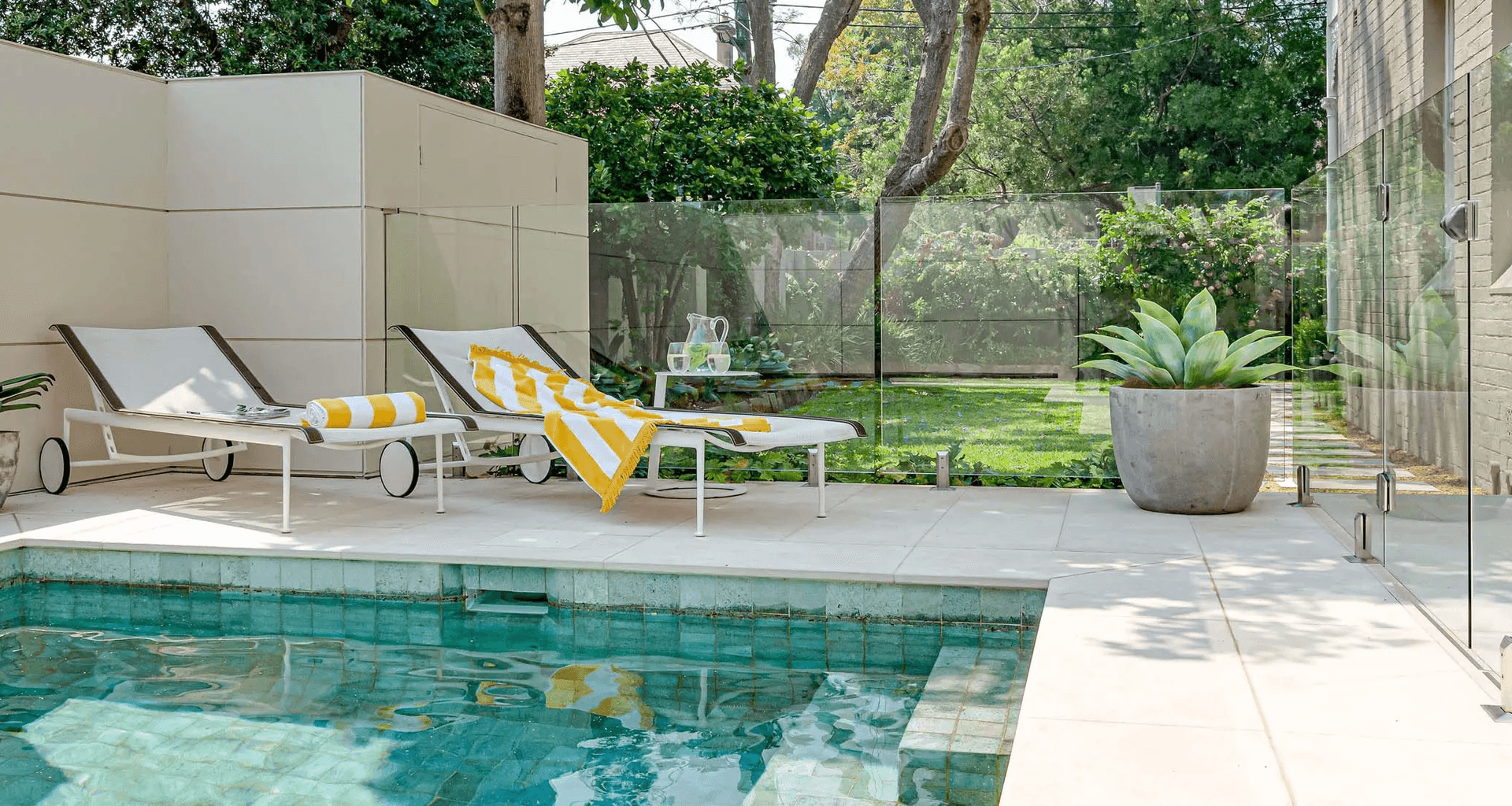 Tavira Limestone Alfresco | Gardner Design