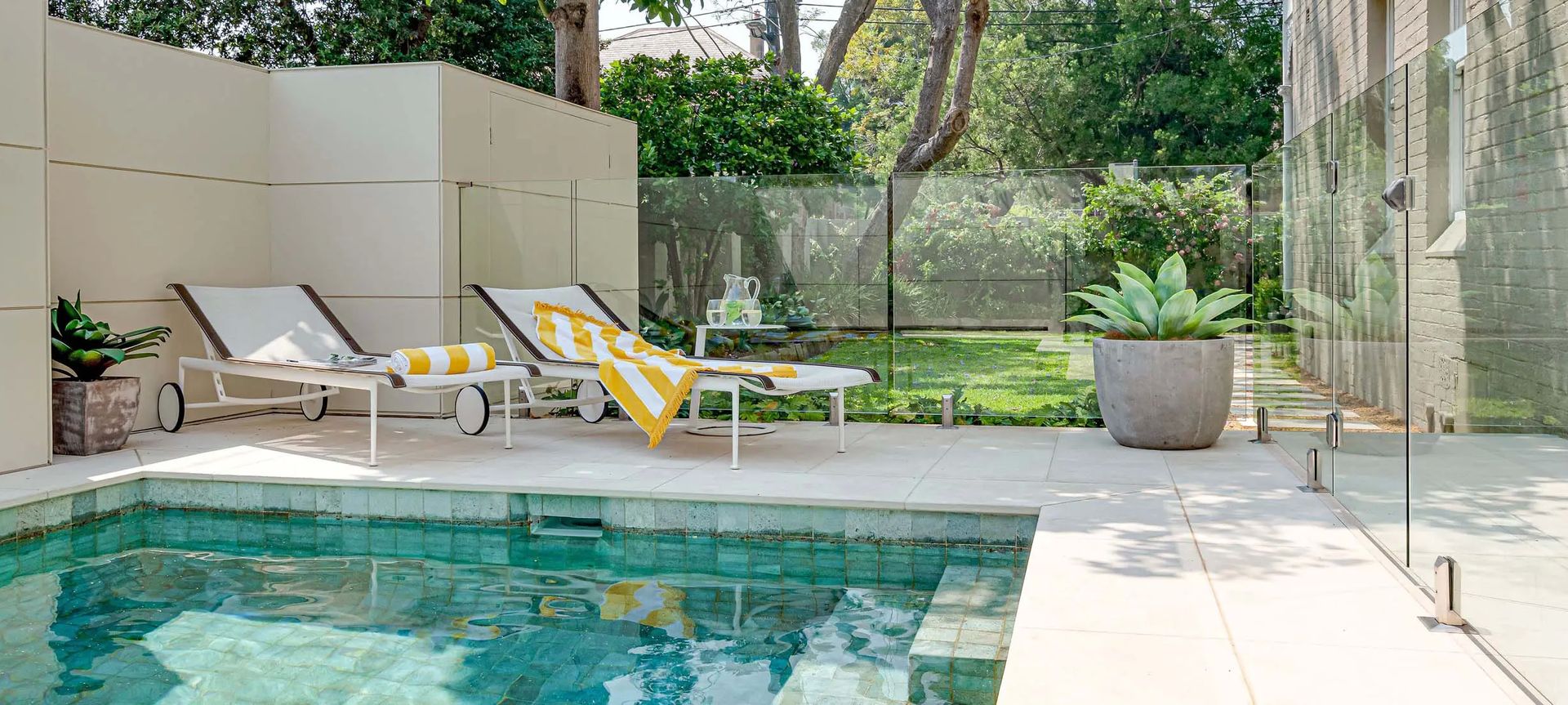 Tavira Limestone Alfresco | Gardner Design