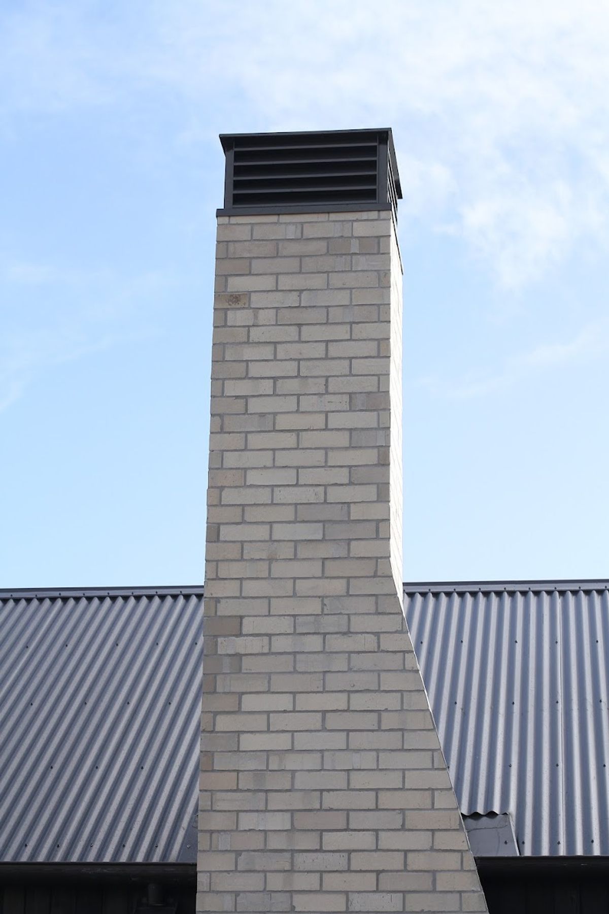 IMG0076CR2.jpg