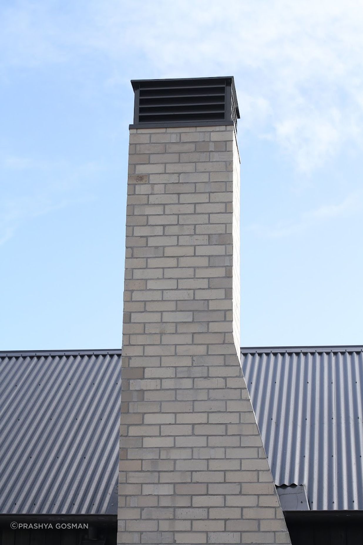 IMG0076CR2.jpg