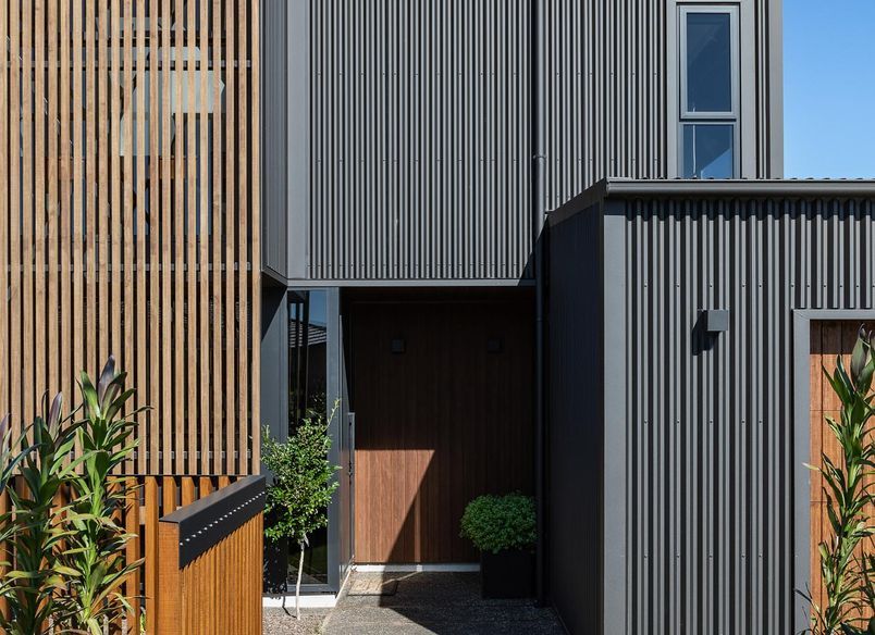 K & J House