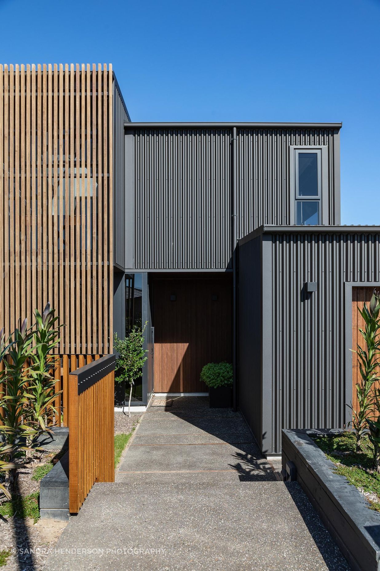 K & J House