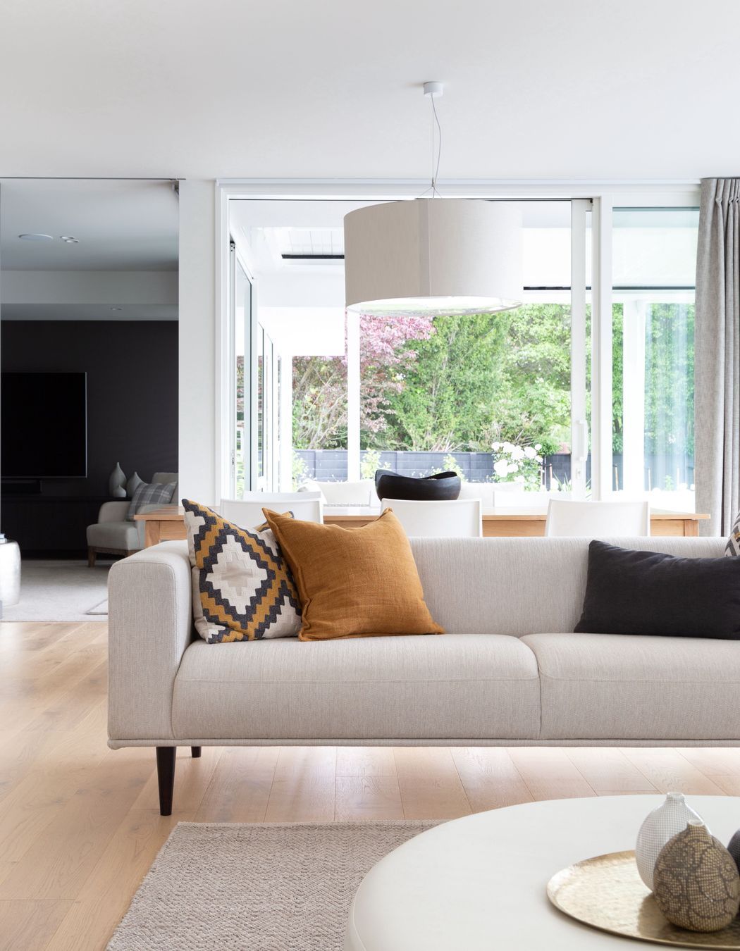 Fendalton House V