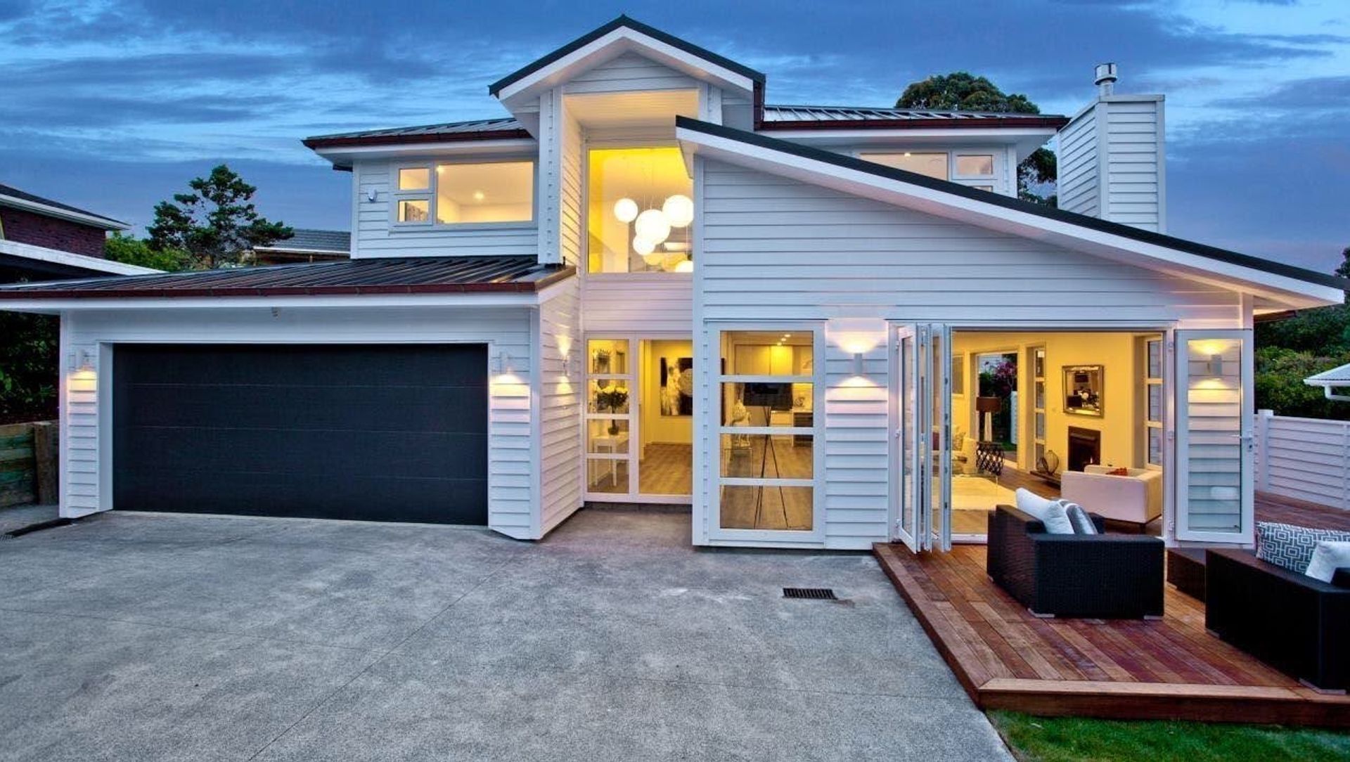 Hauraki House (2014) banner
