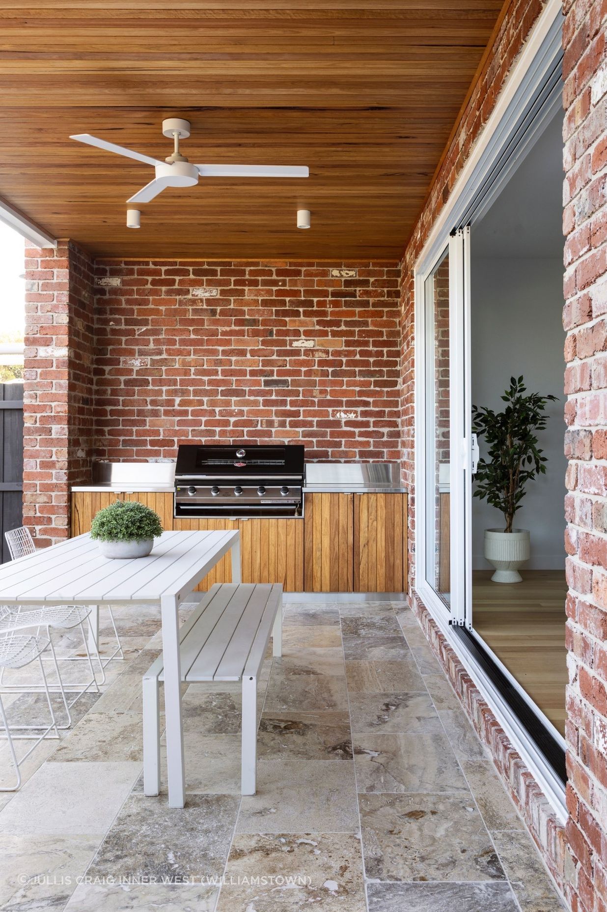 9 Lark Street, Altona