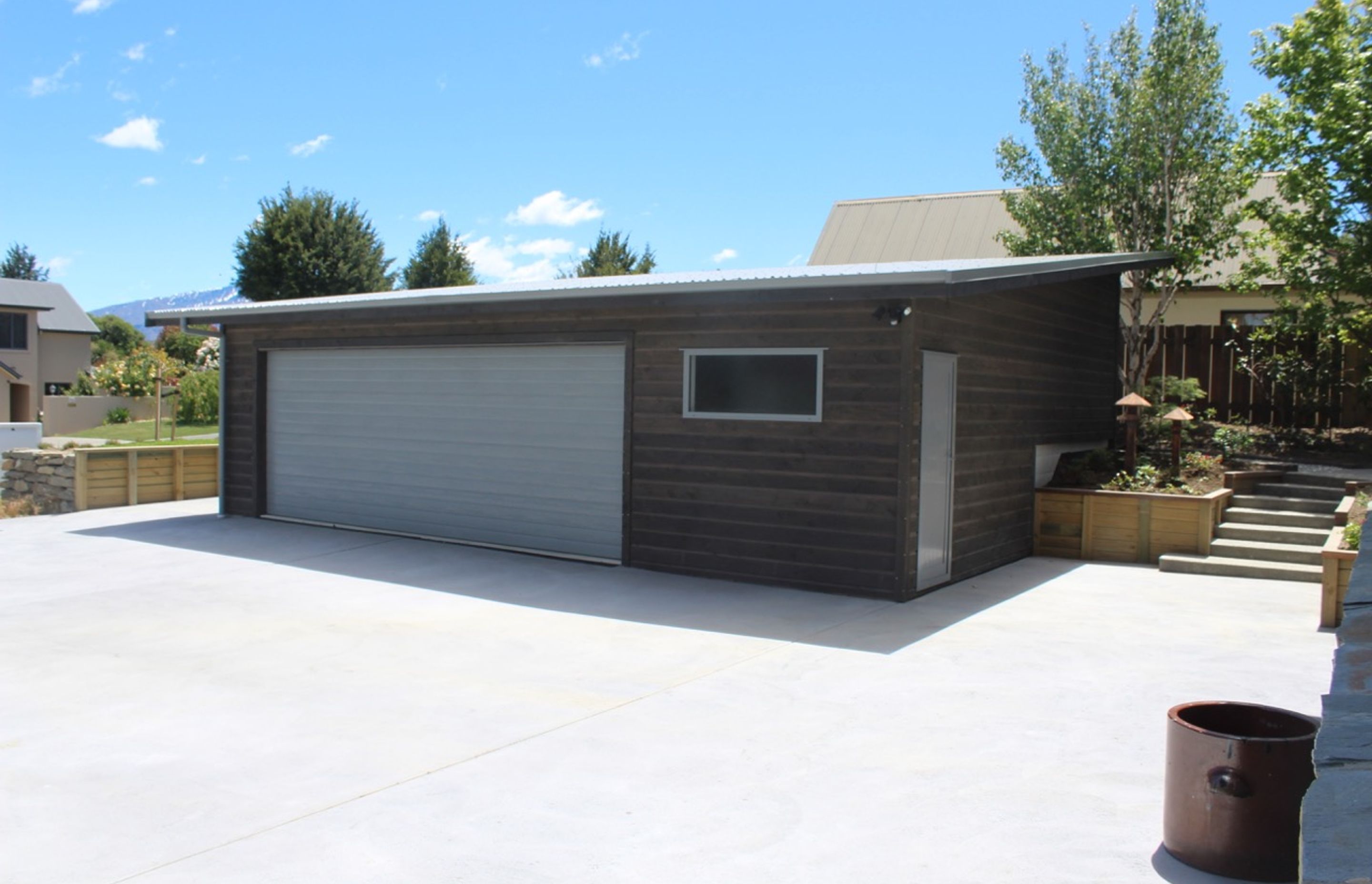 Architecturally Designed High-End Garage