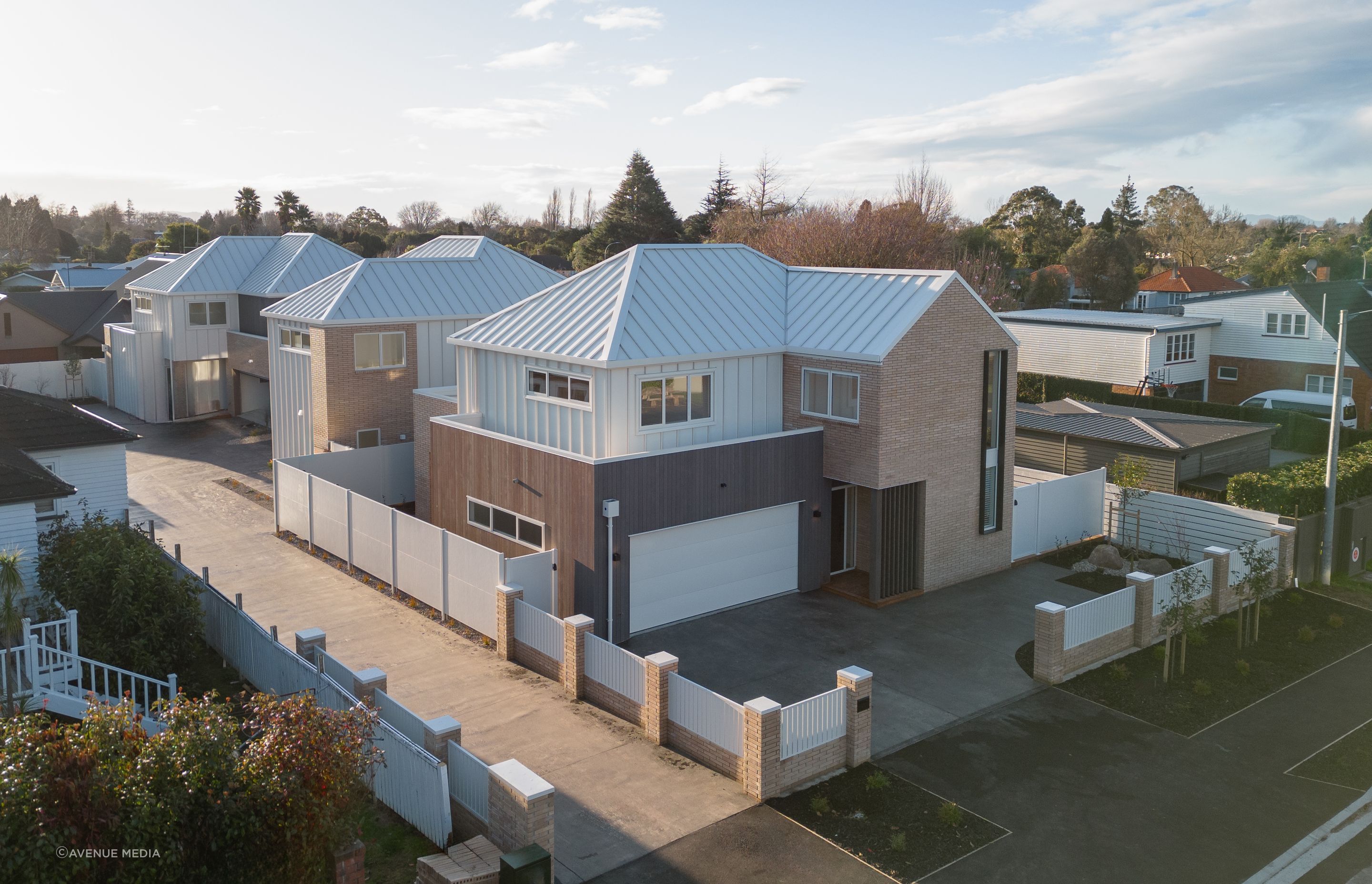 Stage 1 Development / Stand-a-lone + Duplex Unit at rear