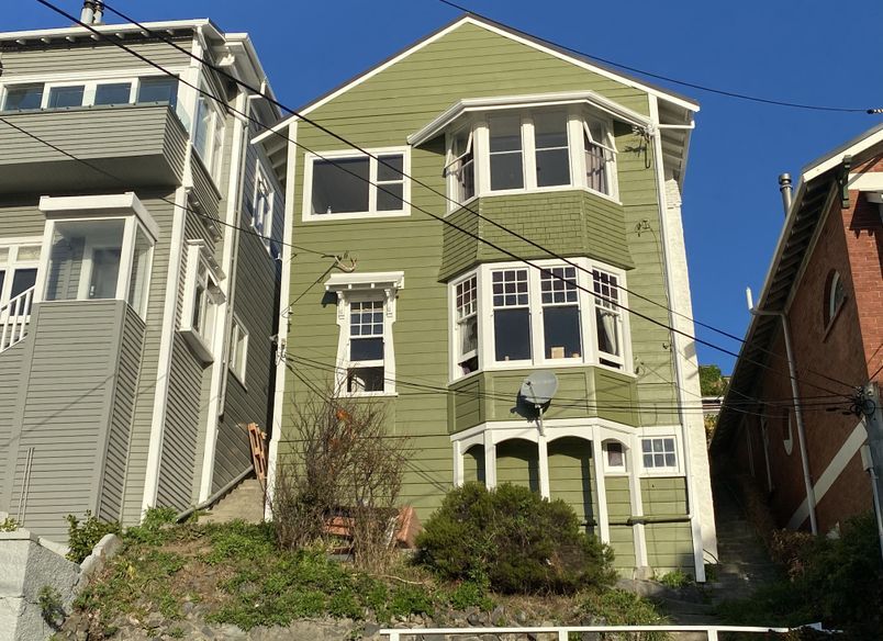 Mountvic Exterior Painting