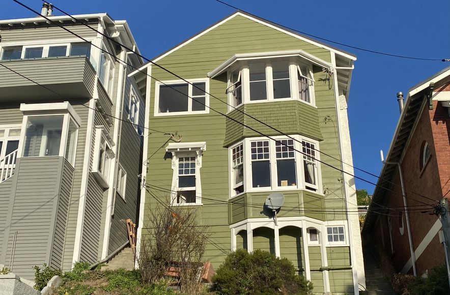 Mountvic Exterior Painting