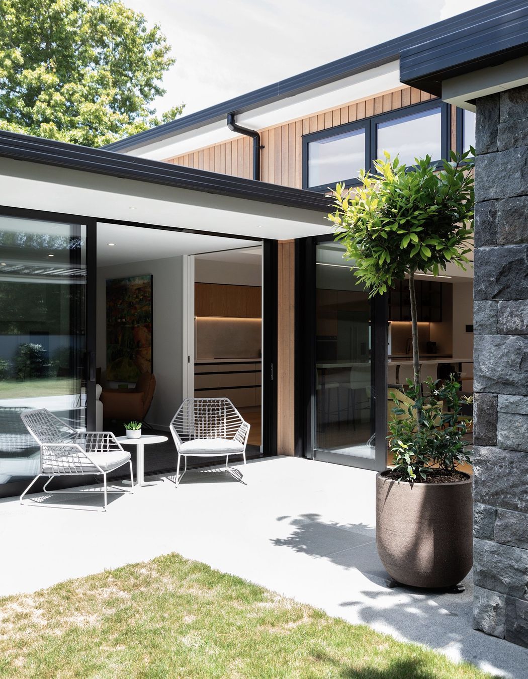 G & C House
