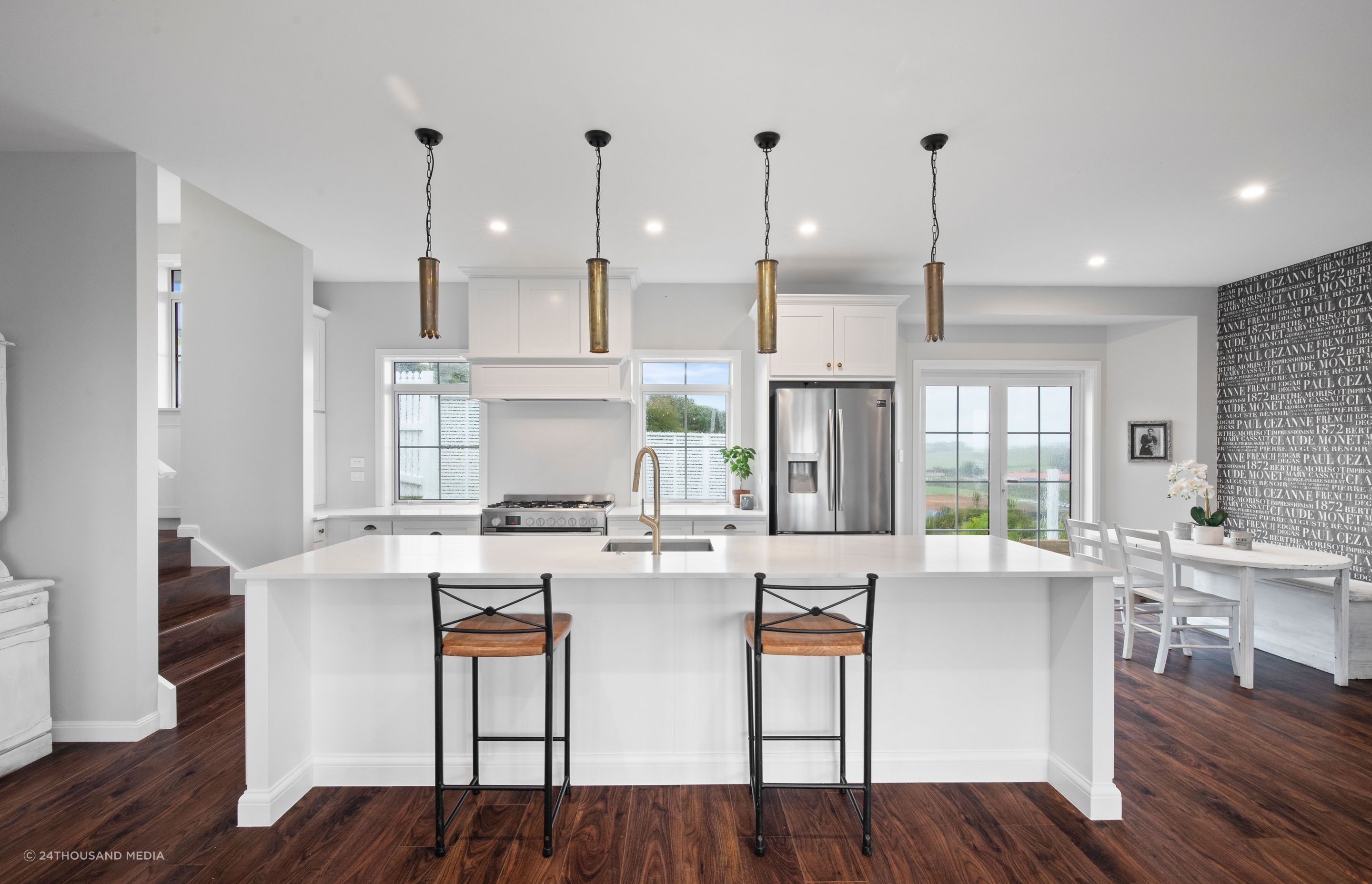 Painted Oak Shaker Style Kitchen