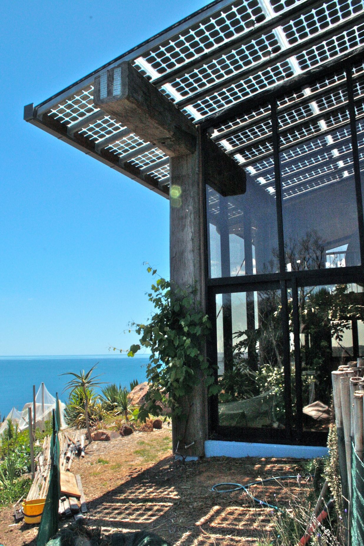 Indoor / Outdoor