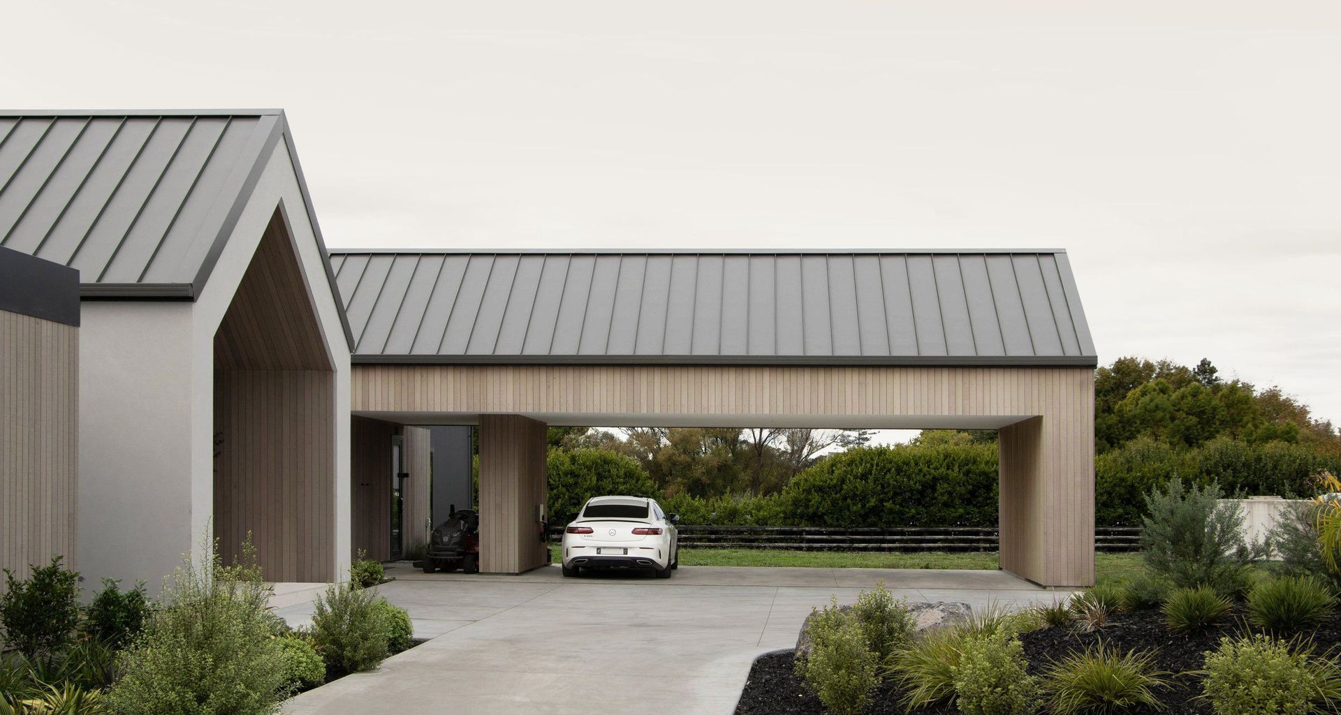 Riverhead Farmhouse banner