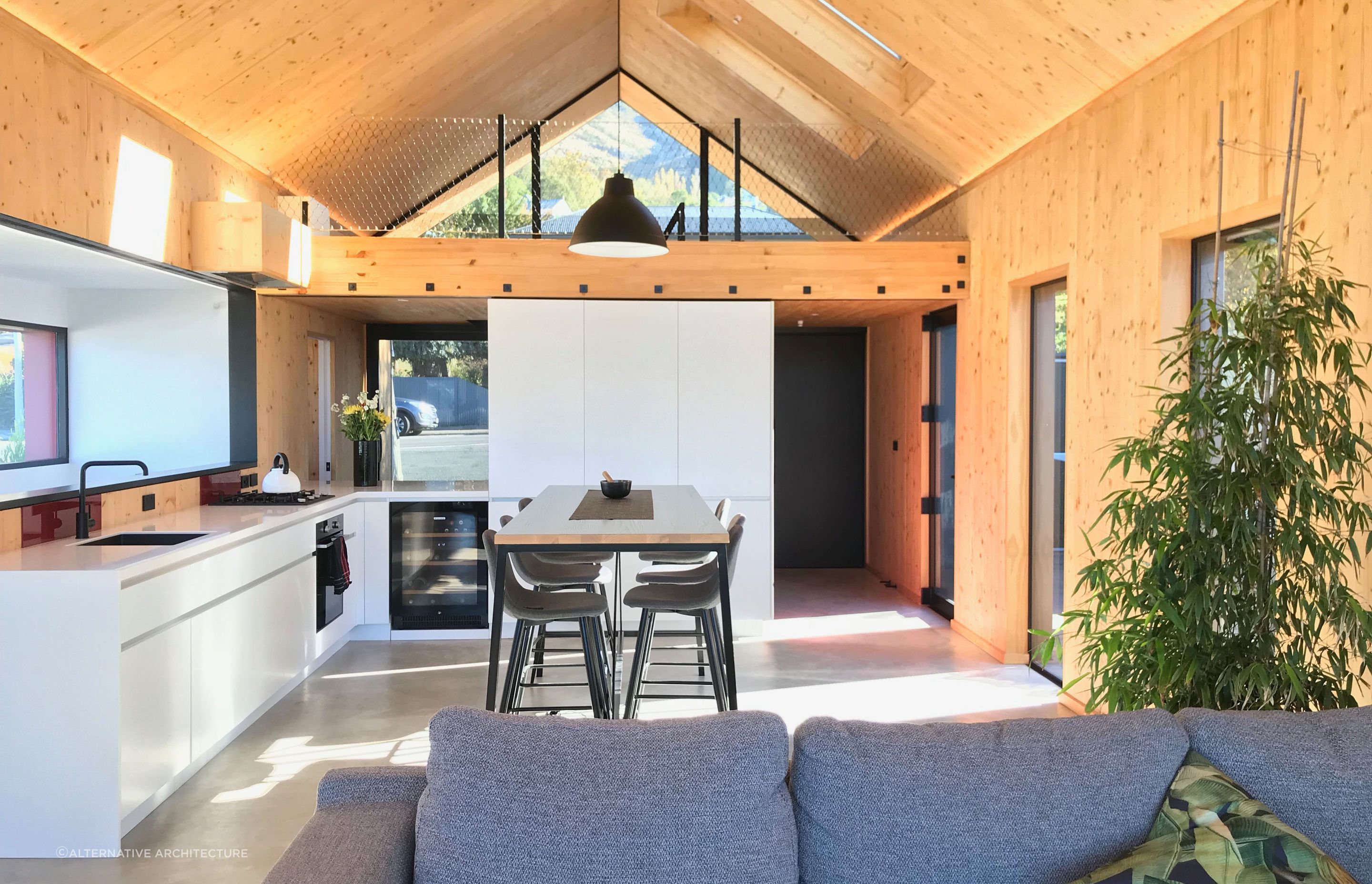 JulievillardCat8boatshed-house-Lytteltonimage5-300dpi-1.jpg