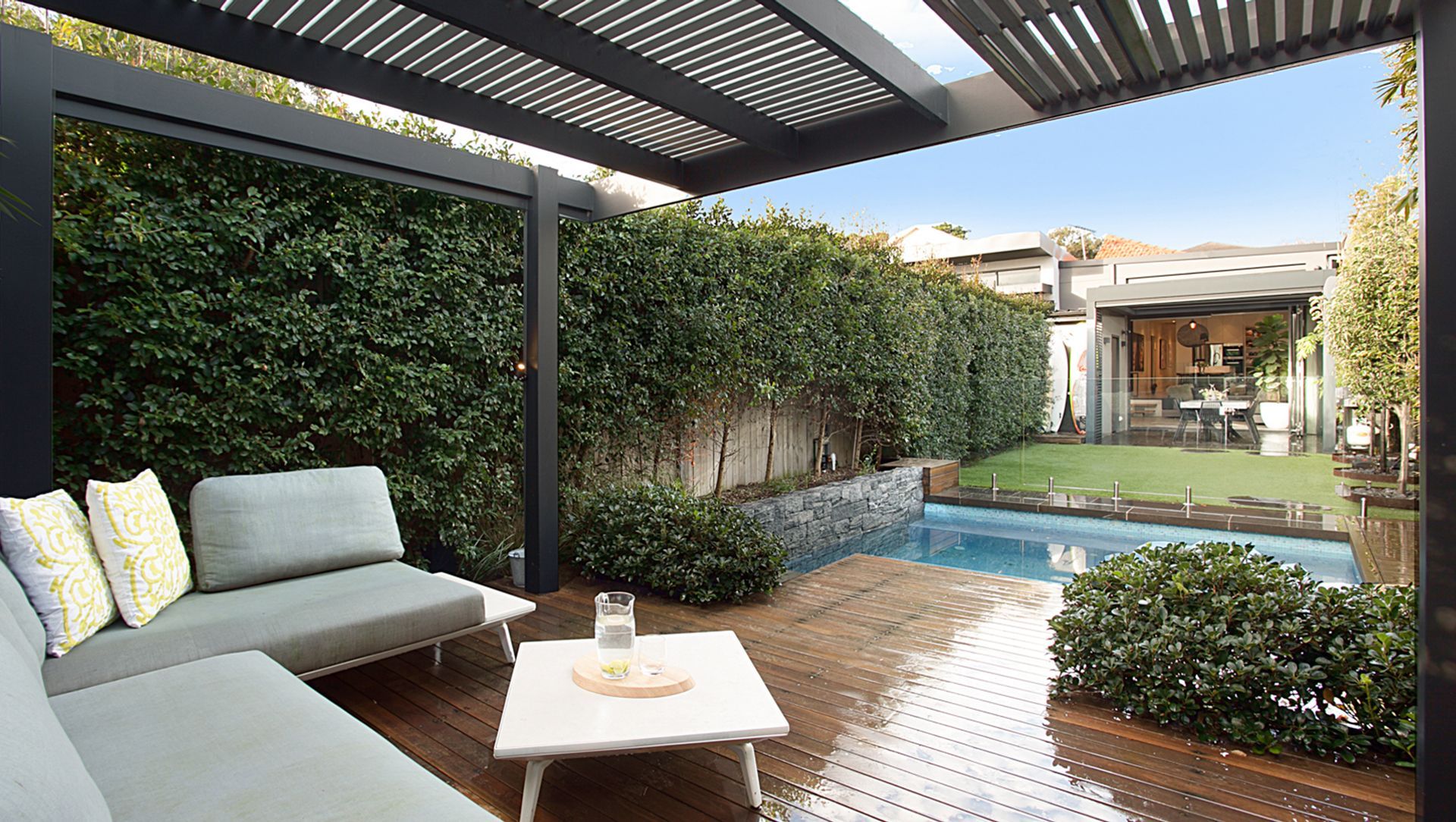 Rose Bay I banner