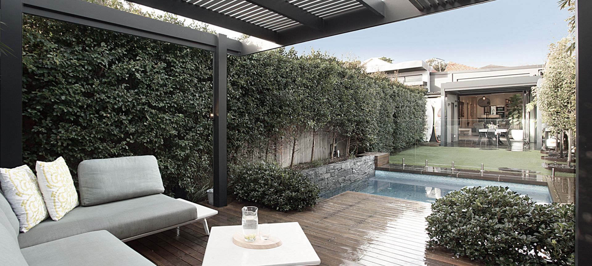 Rose Bay I banner