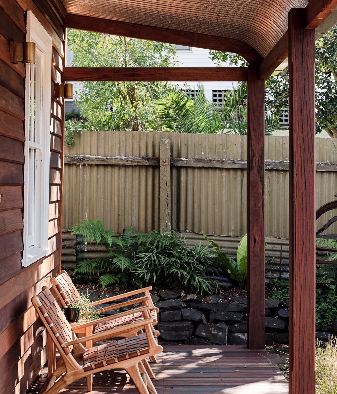 Kibbin-Design-Wallaby-Cottage-Mt-Kembla-Architectural-Photography-Light-and-Lines5.jpg