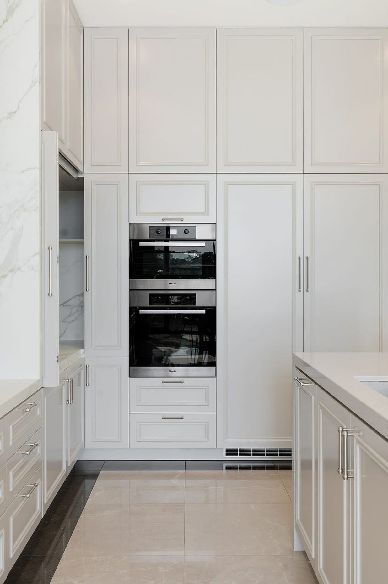 Kitchen-v24.jpg