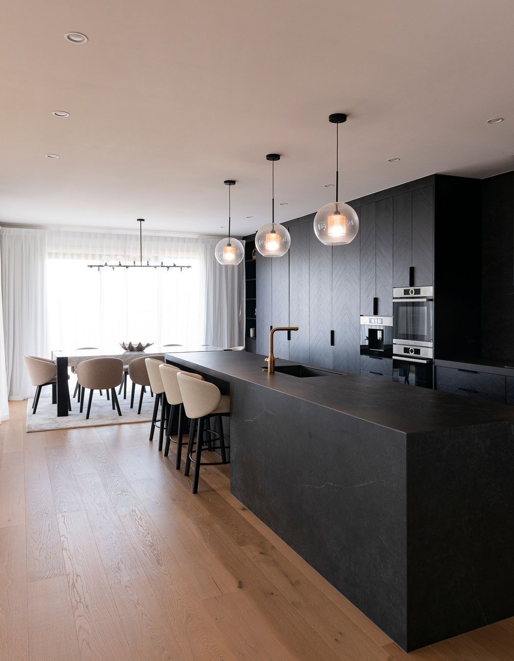 Kitchen4-v2.jpg