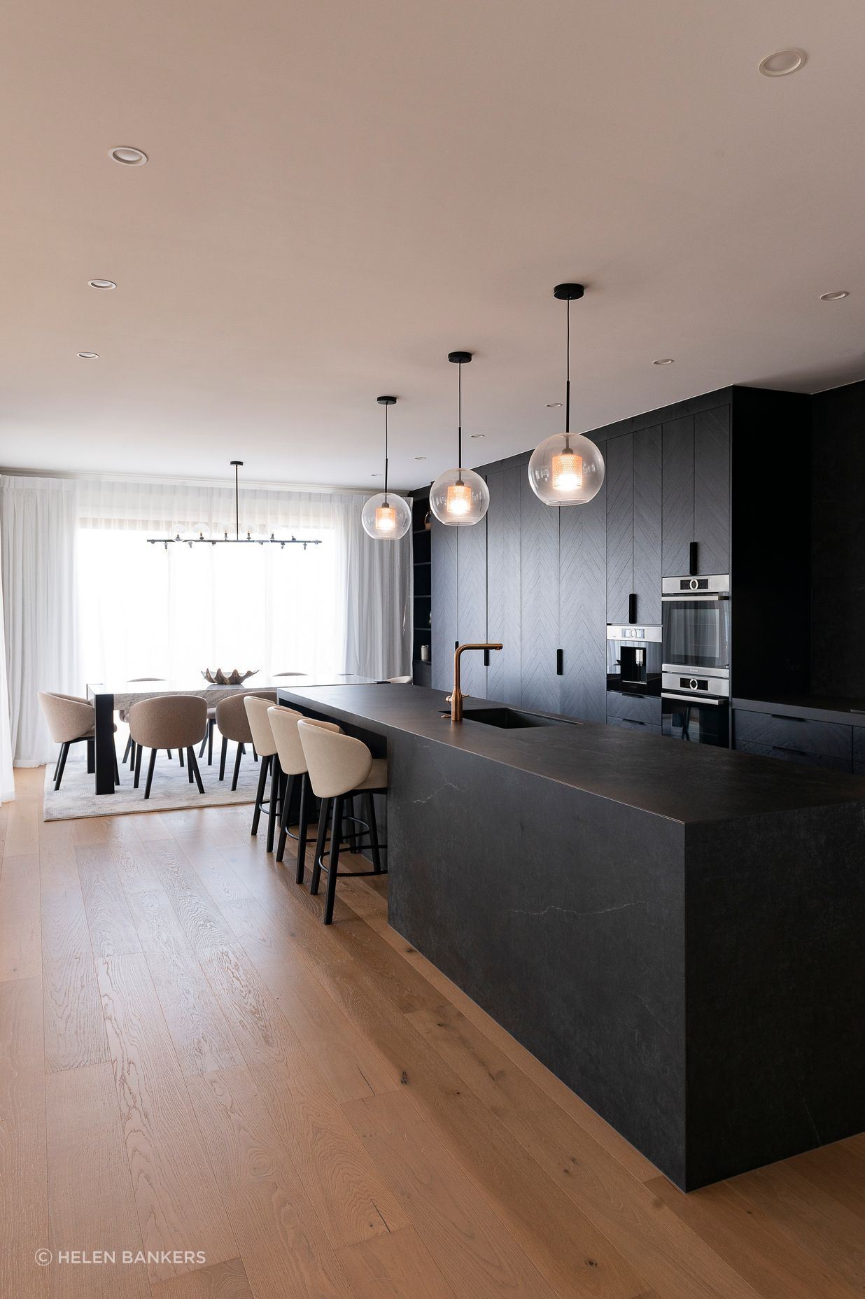 Kitchen4-v2.jpg