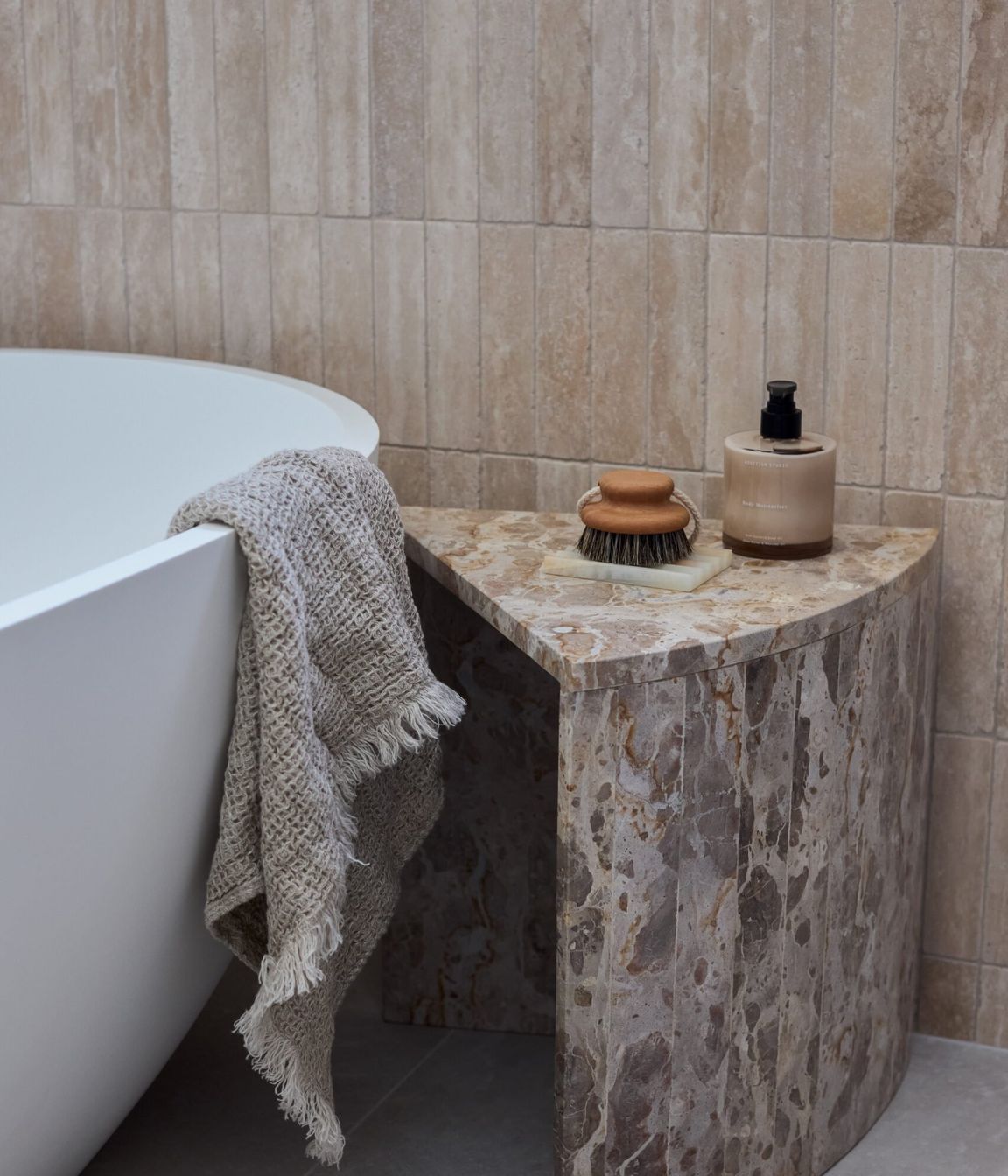 Kyal-Kara-Bay-Builds-House-1-Bath-02-scaled.jpg