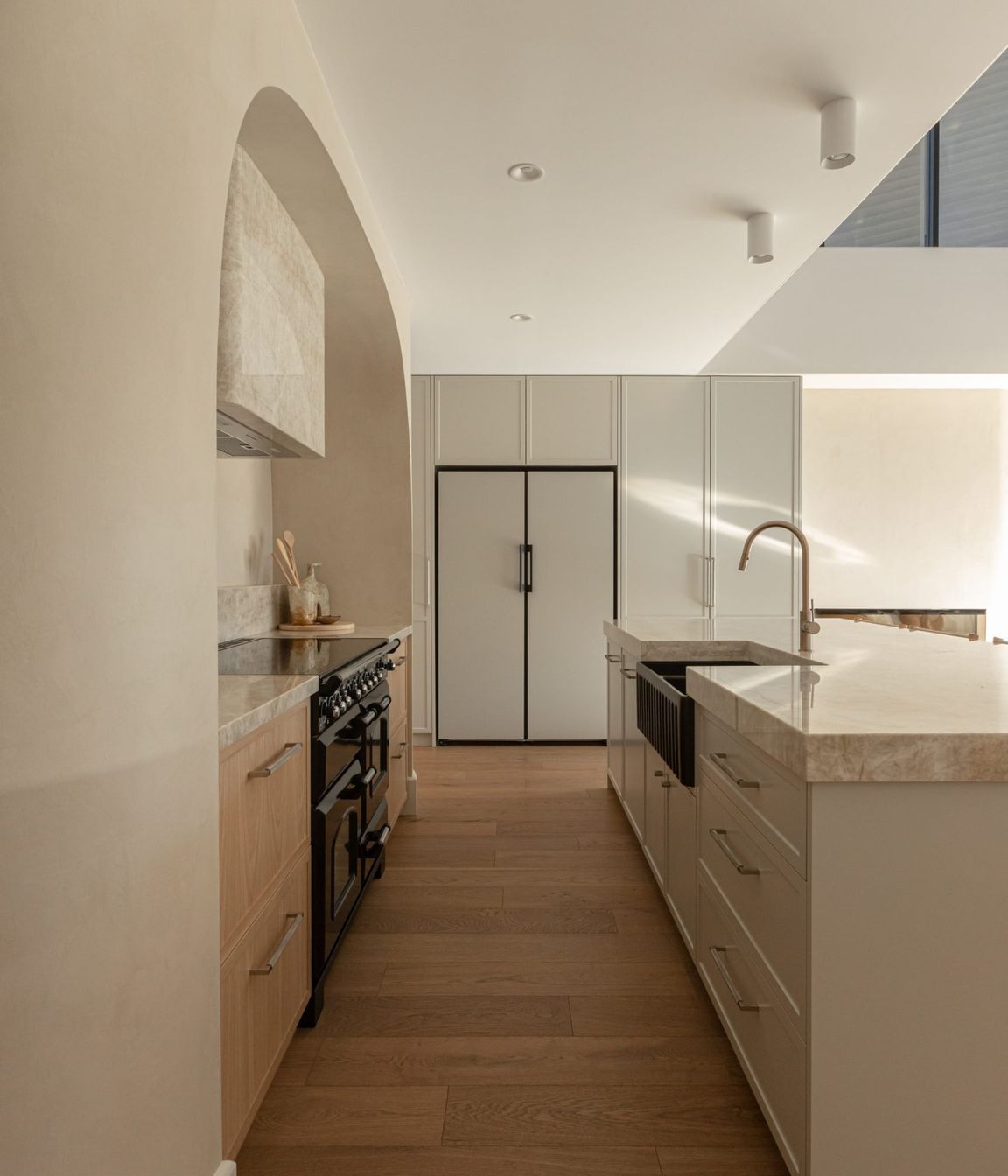 Kyal-Kara-Bay-Builds-House-1-Kitchen-05-scaled-1.jpg