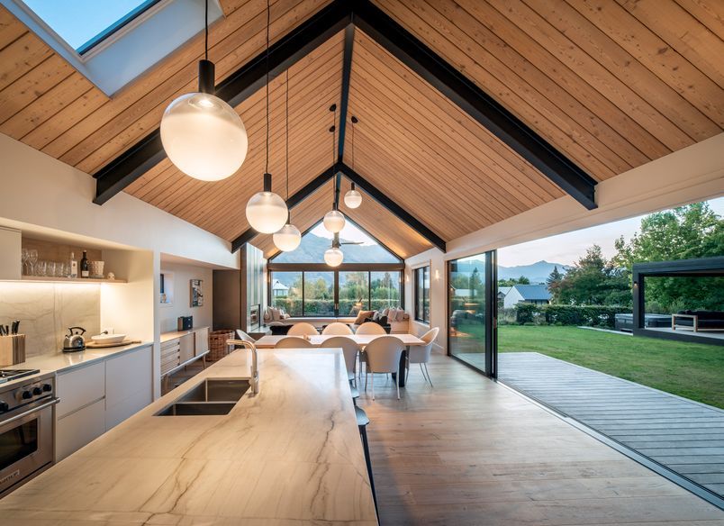 Roys Peak Crib