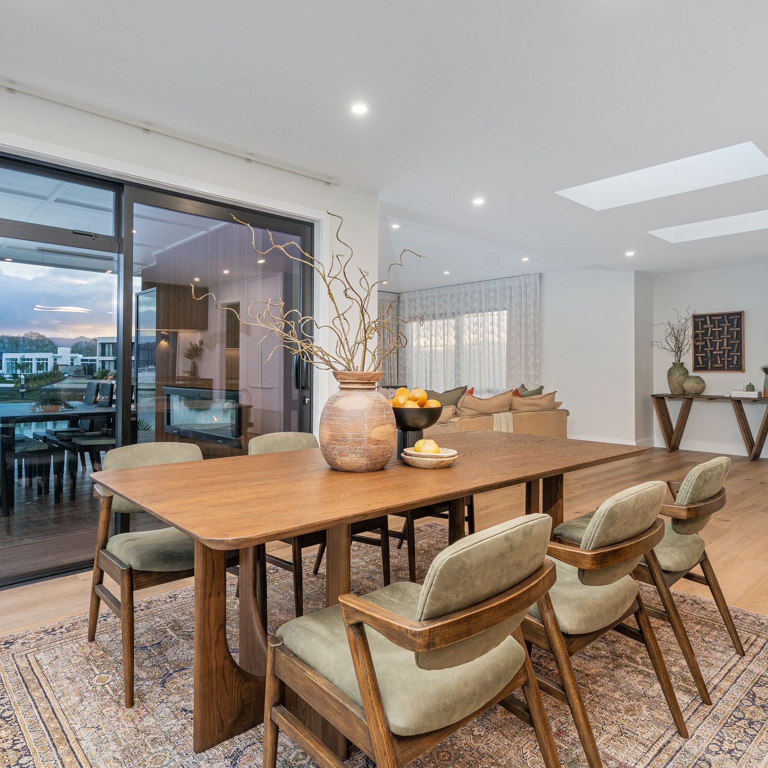 LMC2304LiuShowhome348-RS.jpg