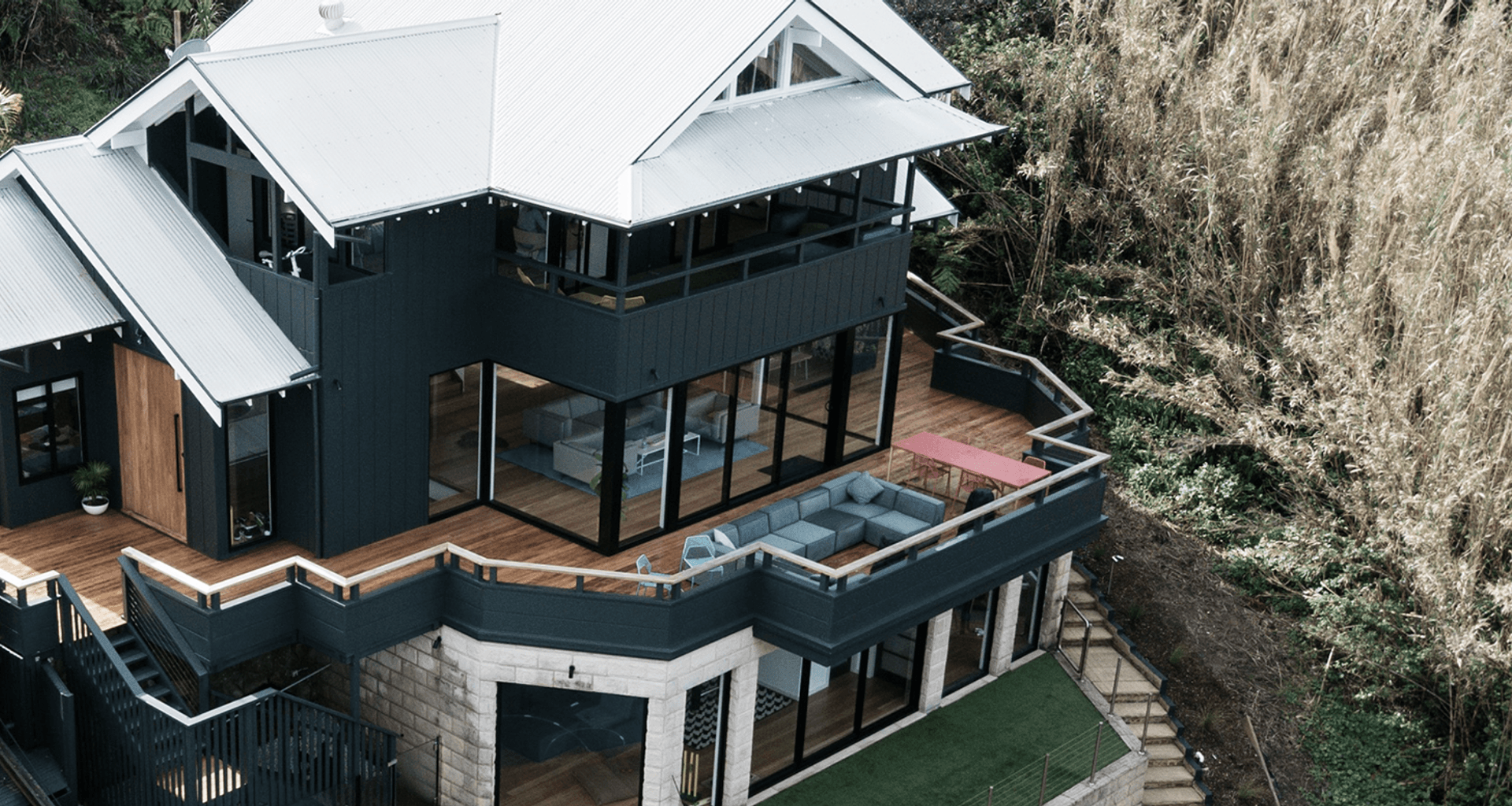 Avalon Coastal Home banner